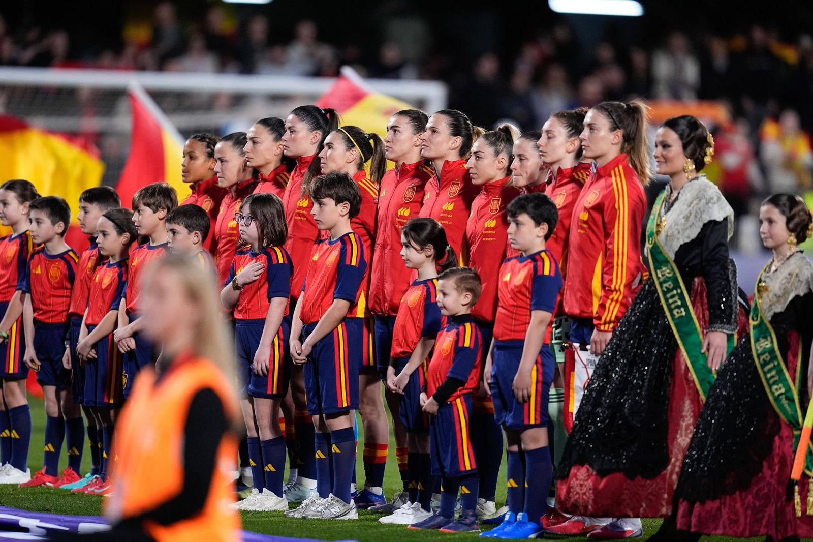 Las fotos del España-Islandia de fútbol femenino