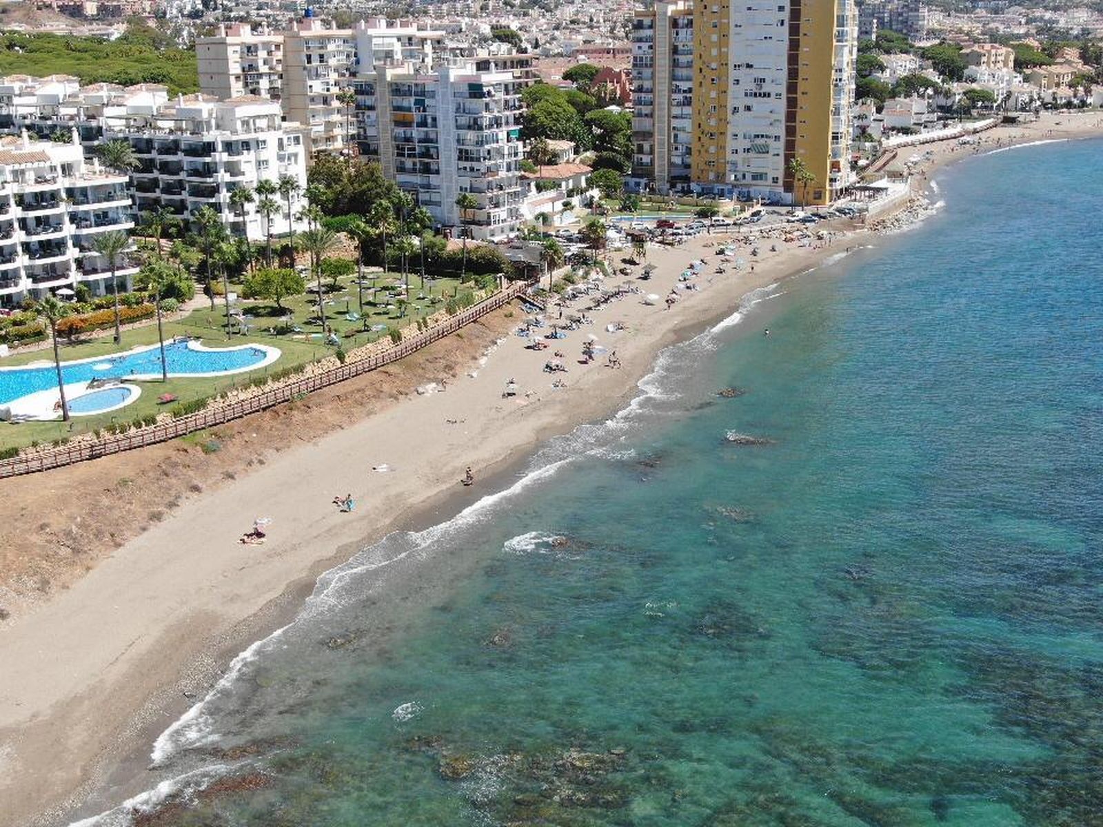Vista aérea del litoral del Mijas