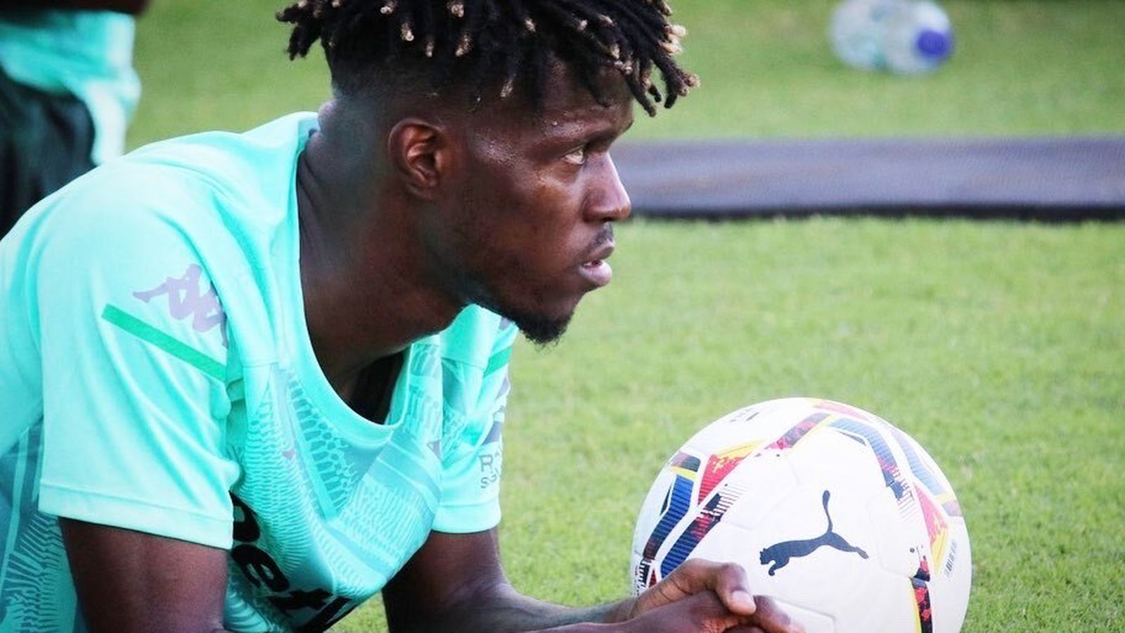 Paul Akouokou, en un entrenamiento con el primer equipo.