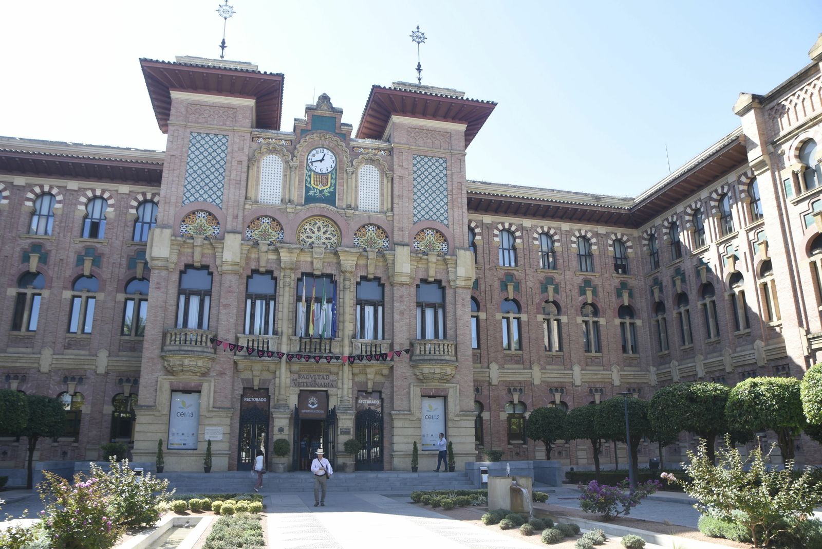 Fachada del rectorado de la Universidad de Córdoba.