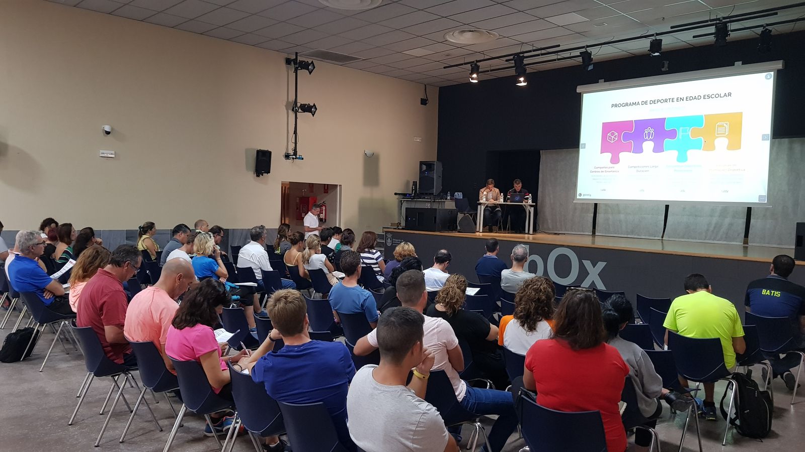 Acto de presentación del programa municipal celebrado en el centro Box.