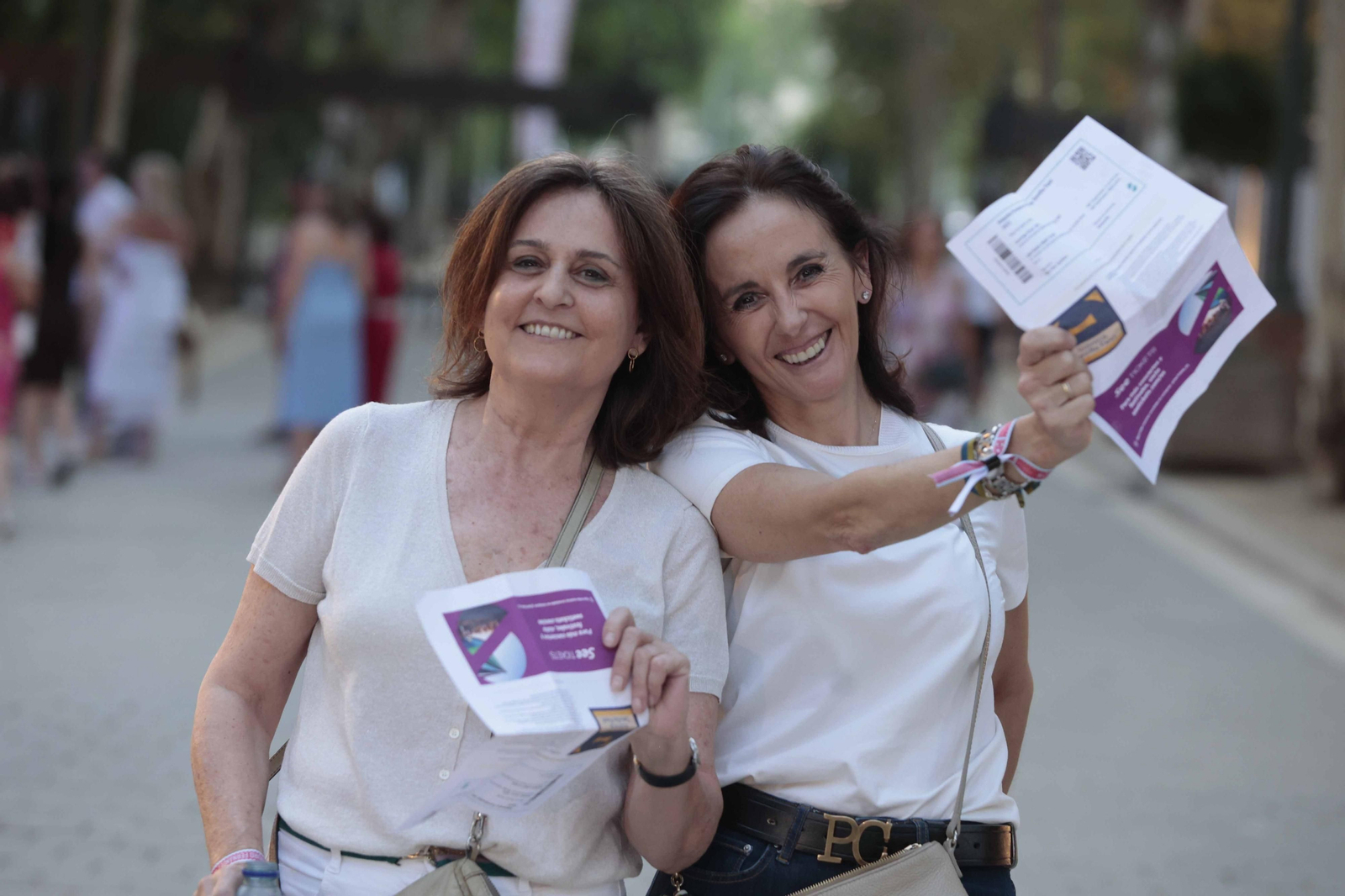 Búscate en el concierto de Alejandro Fernández