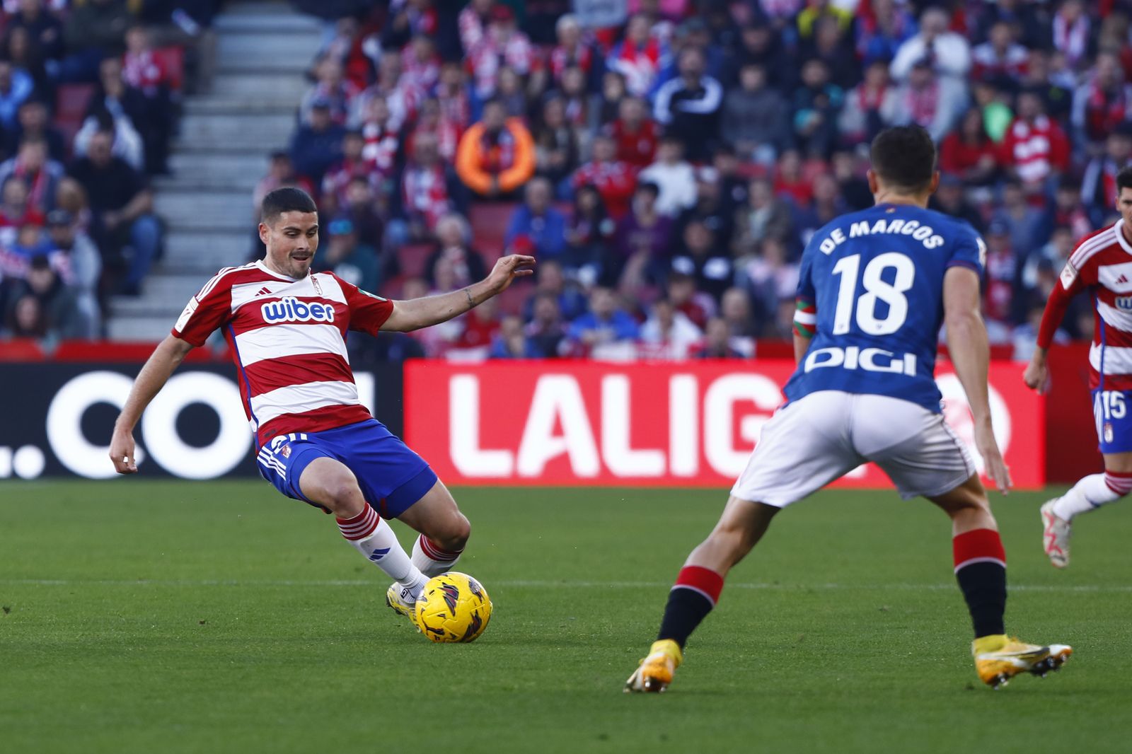 Sergio Ruiz recibió un golpe durante la semana de entrenamientos pero estará disponible en San Mamés.