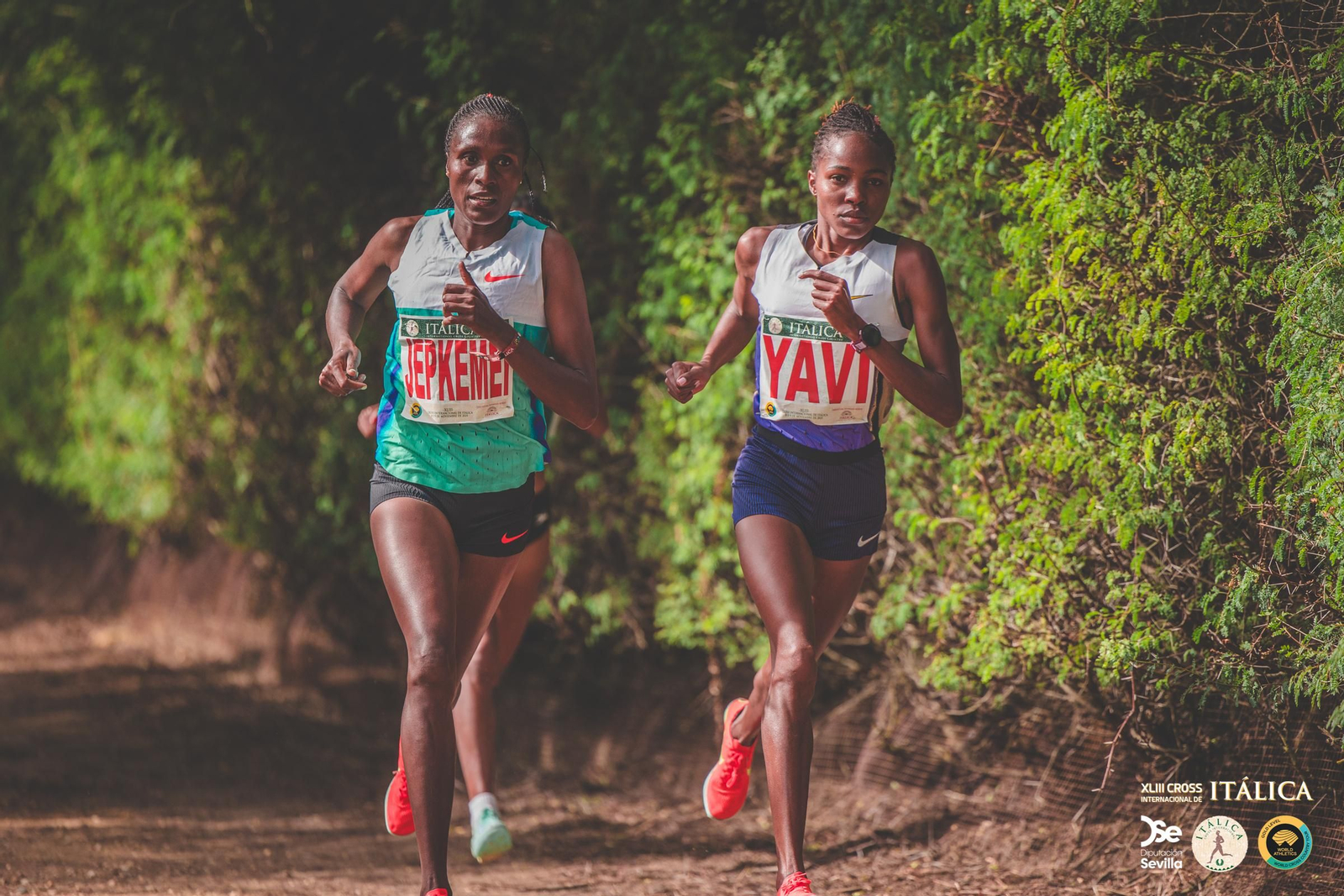 Búscate en las fotos del Cross de Itálica 2025 | 11