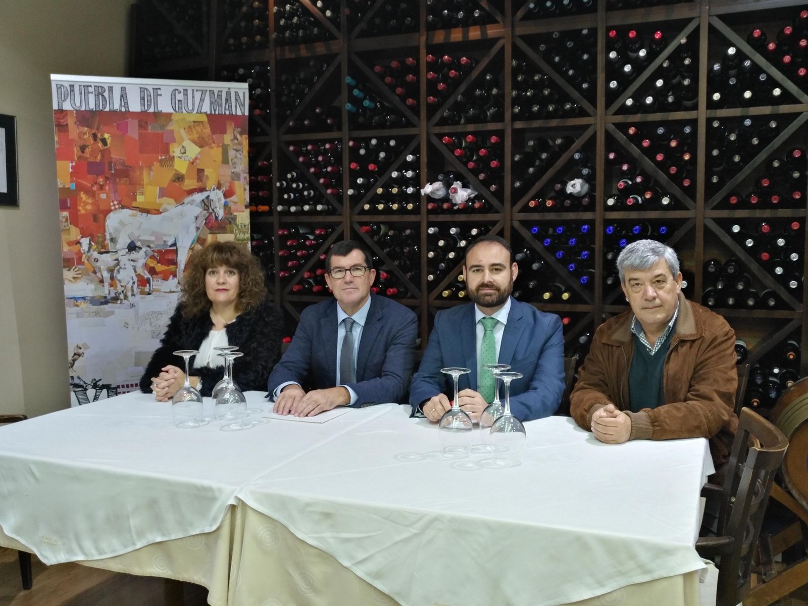 Presentación de la XI Feria Ganadera en el restaurante Portichuelo.