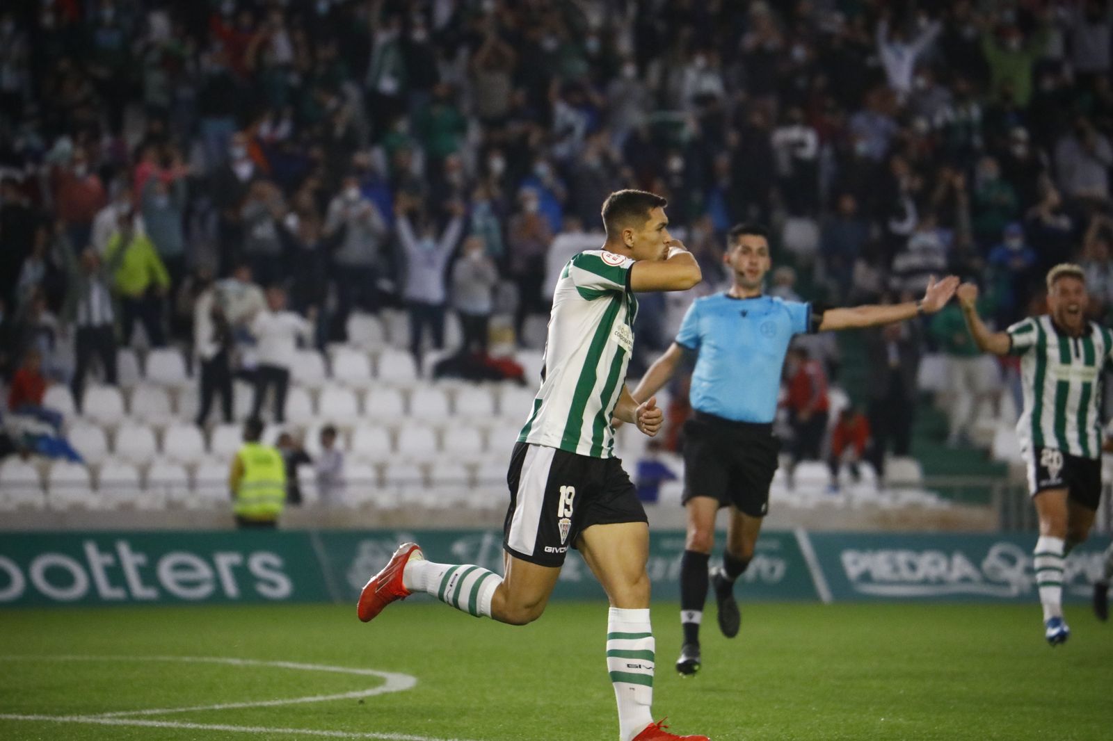 La victoria del Córdoba CF ante el Cacereño, en imágenes