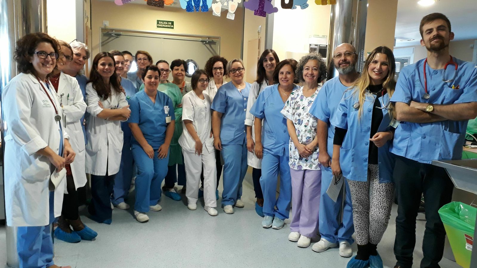 El equipo de la Unidad de Neonatología del Valme, al completo.