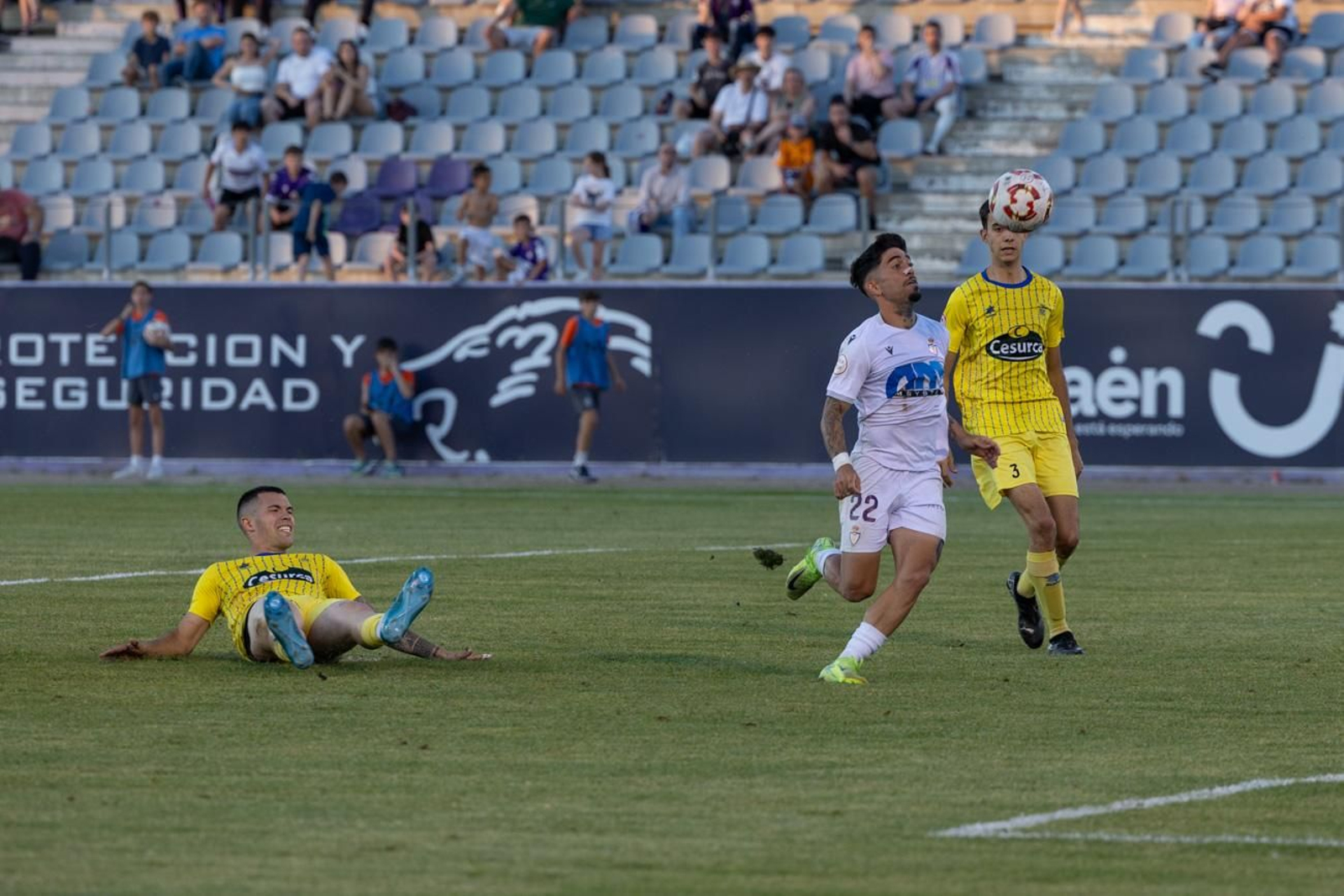 Las mejores imágenes del Real Jaén - CD Huétor Tájar Las mejores imágenes del Real Jaén - CD Huétor Tájar