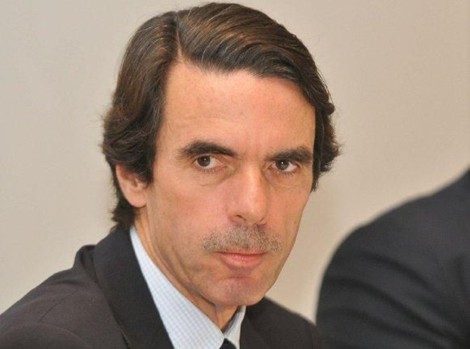 Aznar: "Han dilapidado la España próspera""