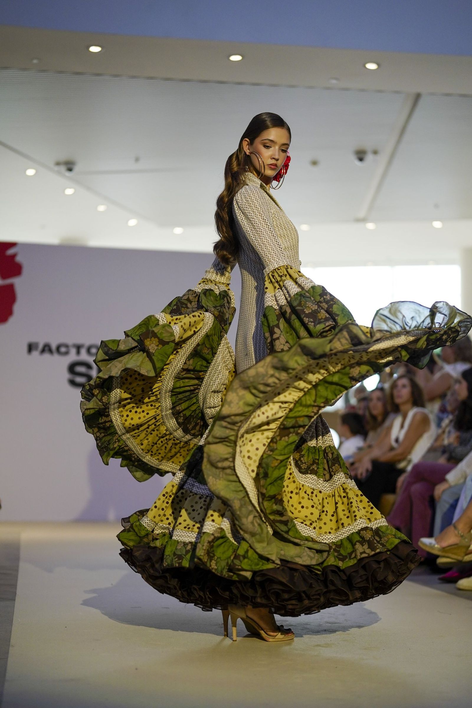 Simof adelanta las primeras tendencias en moda flamenca para 2027, todas las fotos