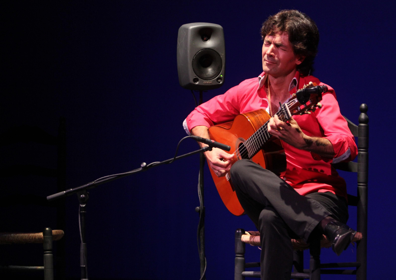 El guitarrista presentó su nuevo disco en el Teatro Central de Sevilla. El guitarrista presentó su nuevo disco en el Teatro Central de Sevilla.