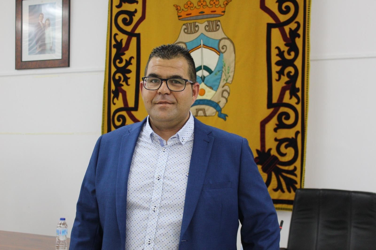 Andrés Belmonte Venzal toma posesión como concejal  por el PSOE en el Ayuntamiento de Carboneras