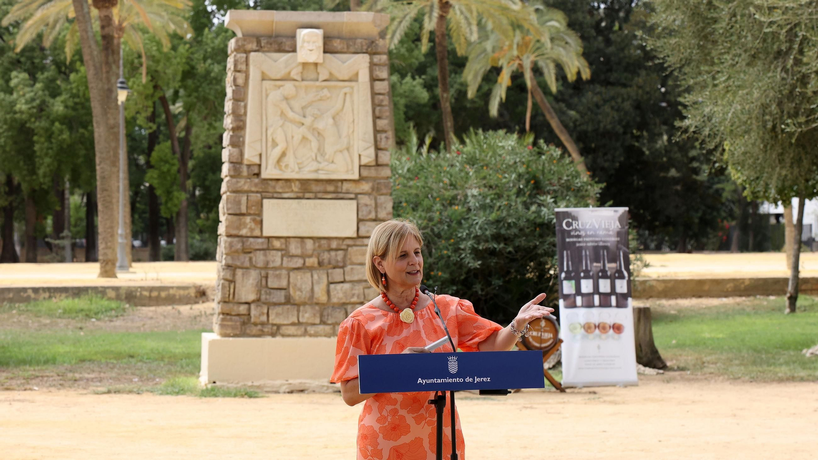 Imágenes del homenaje a Shakespeare en el monumento del parque González Hontoria de Jerez