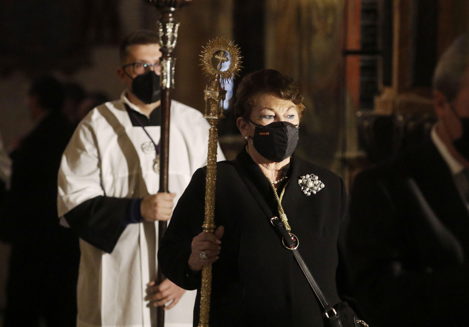 El Vía Crucis de las Cofradías de Córdoba, en imágenes