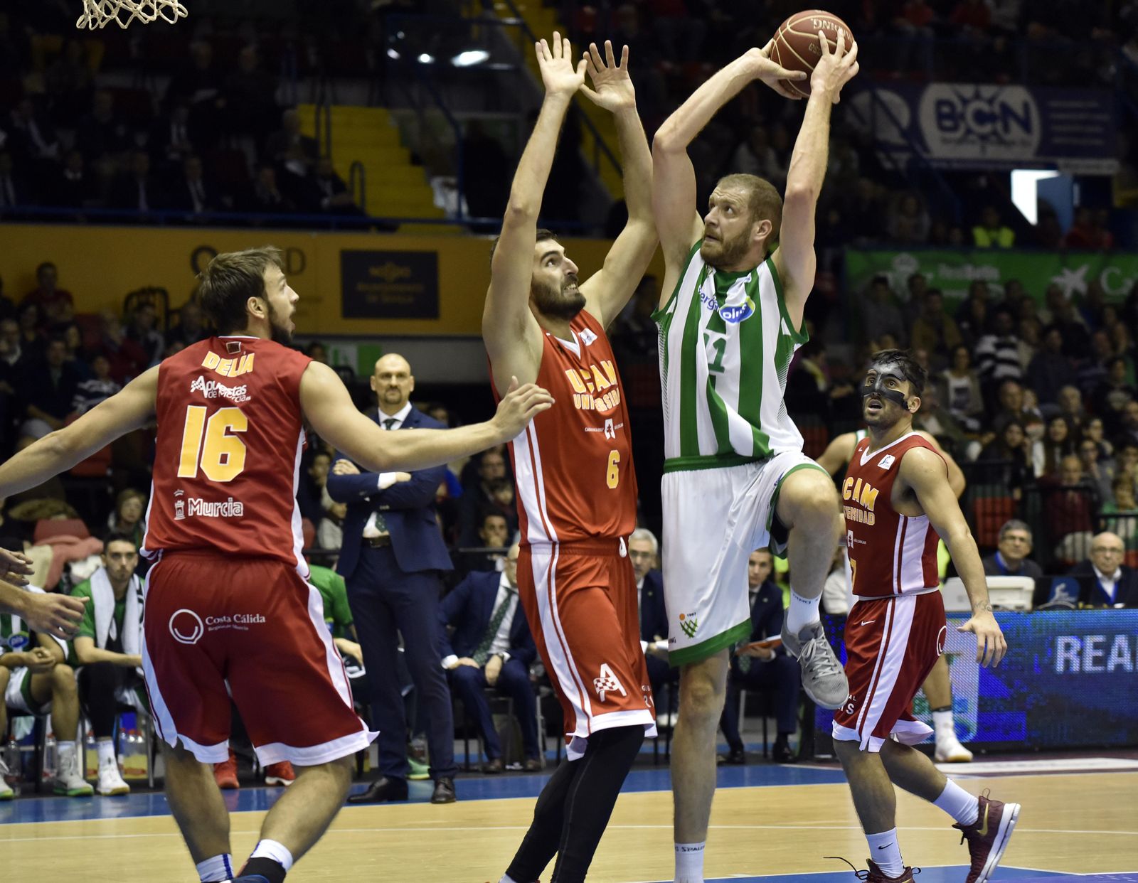 Imágenes del Betis E-Plus-UCAM Murcia