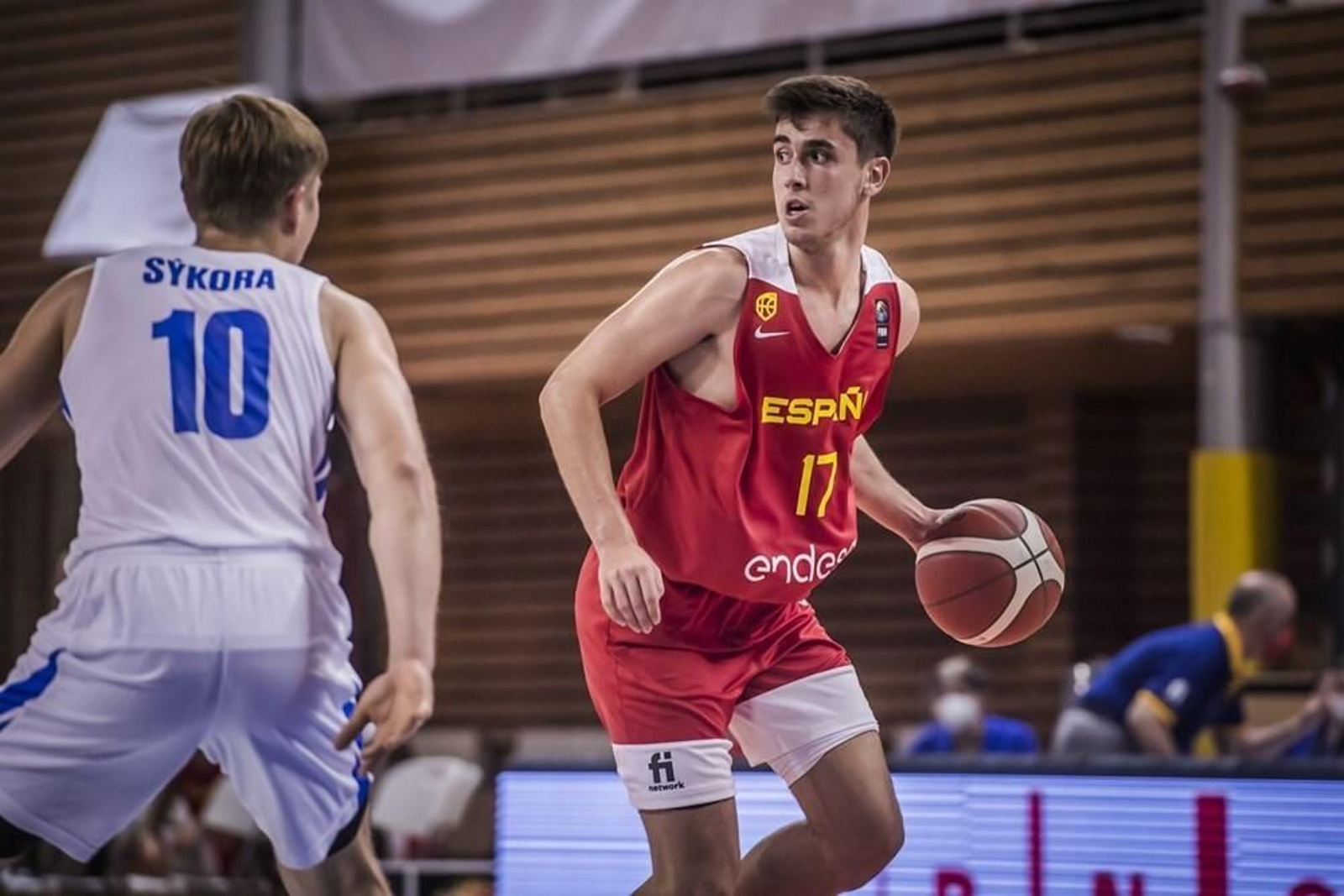 Fotos: los cinco 'malagueños' con España sub 20 en Brno