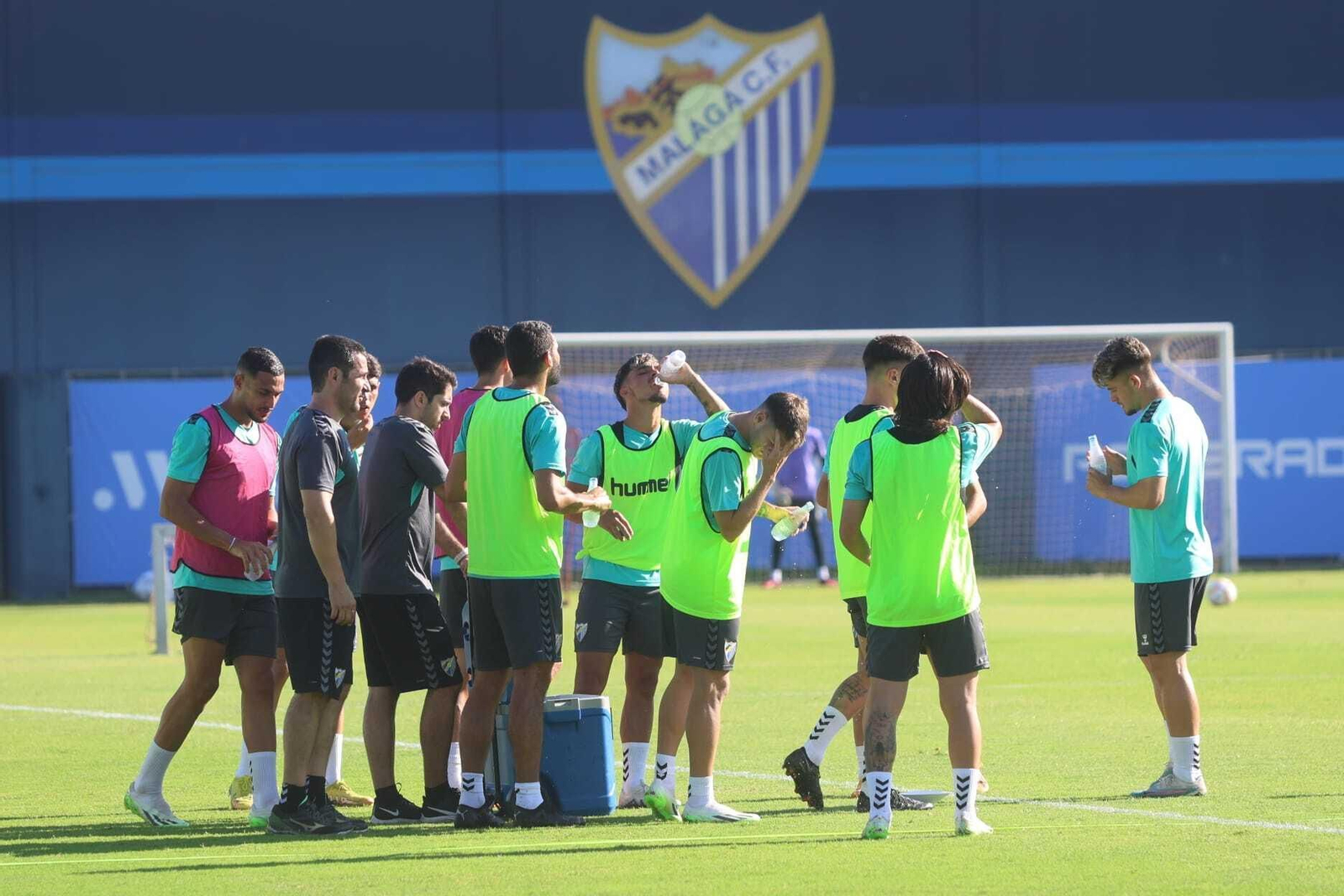 El Málaga suda antes de 'encerrarse' en Estepona