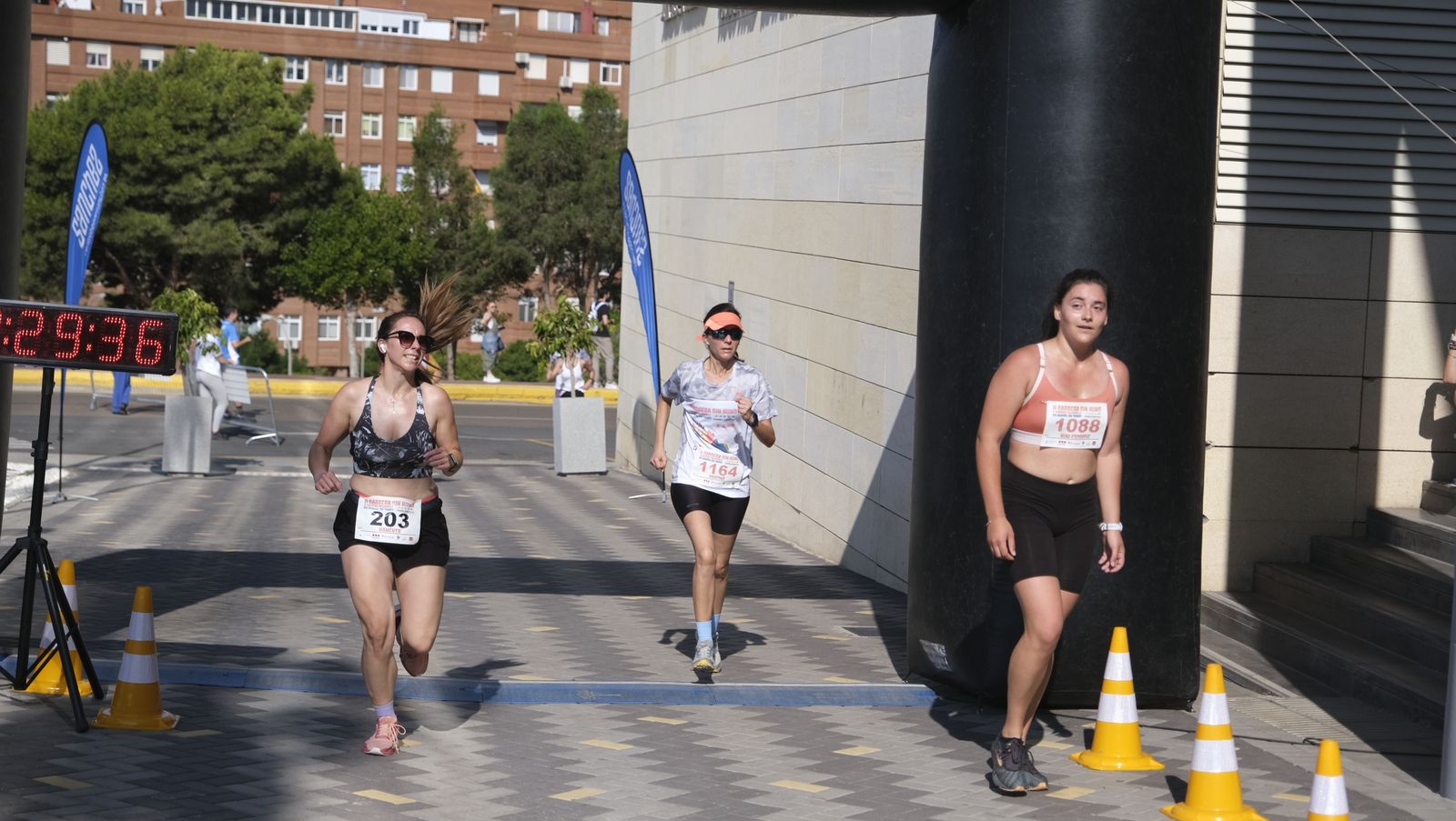 Imágenes de la II Carrera Sin Humo, en Almería