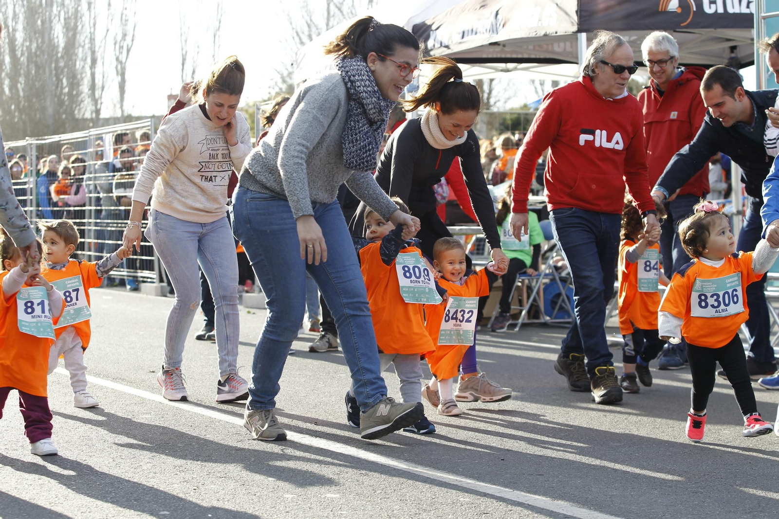 Fotogalería de la Feria del Corredor y las carreras infantiles.