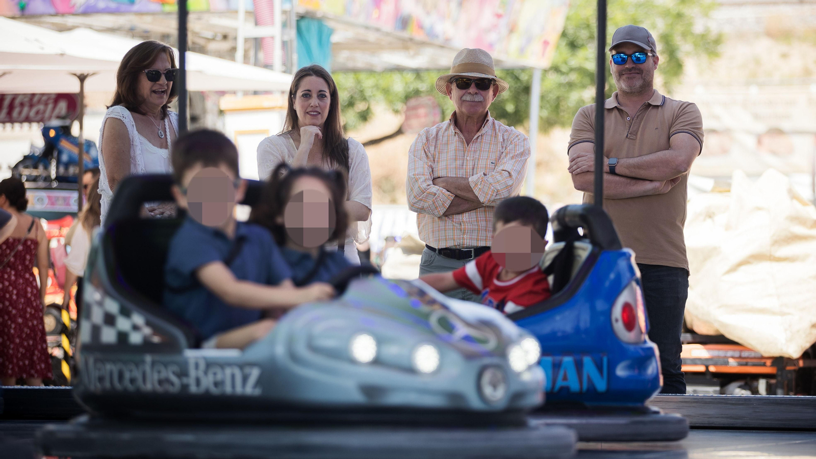 Las imágenes del domingo de 'cacharritos' tras acabar la Feria