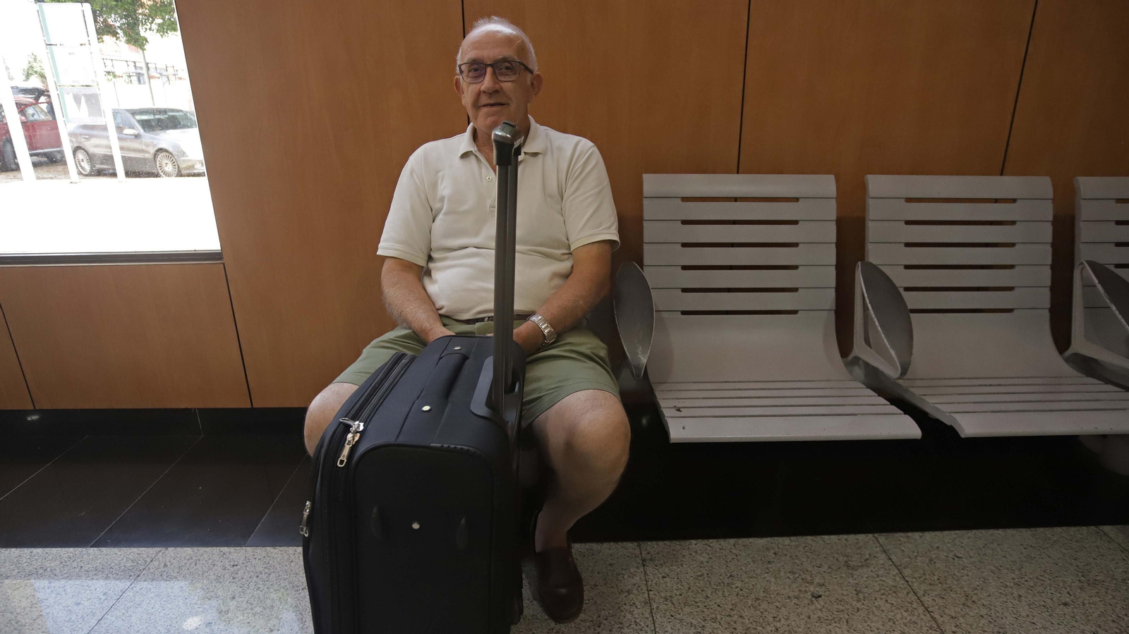 Fotos del primer día del servicio de autobuses de Renfe en la conexión Algeciras - Madrid