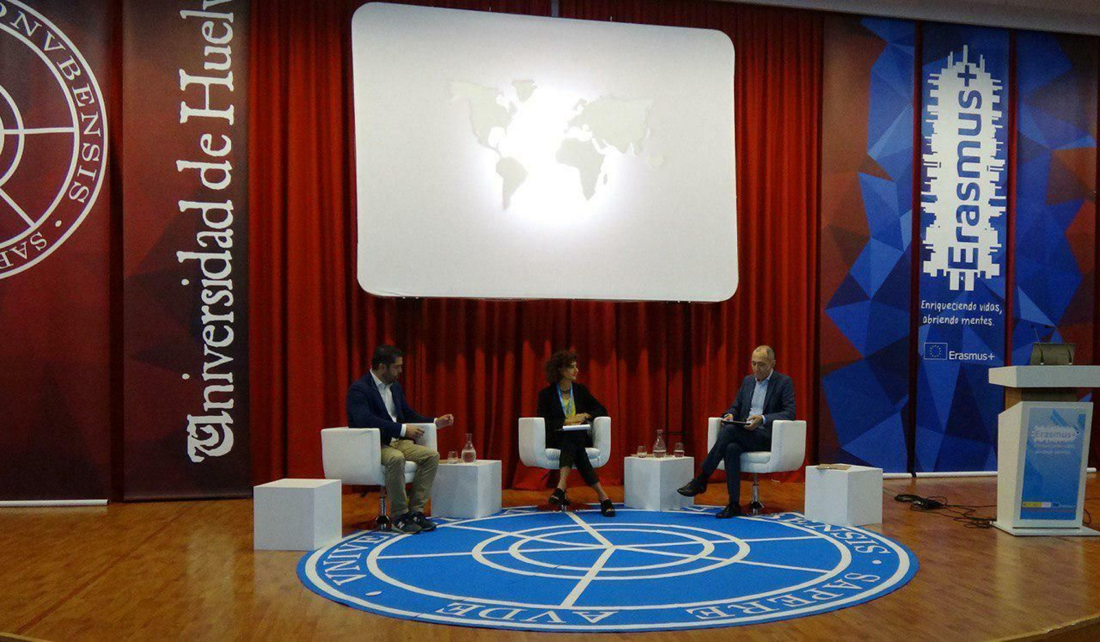 Sesión inaugural de las jornadas sobre el programa Erasmus Plus.