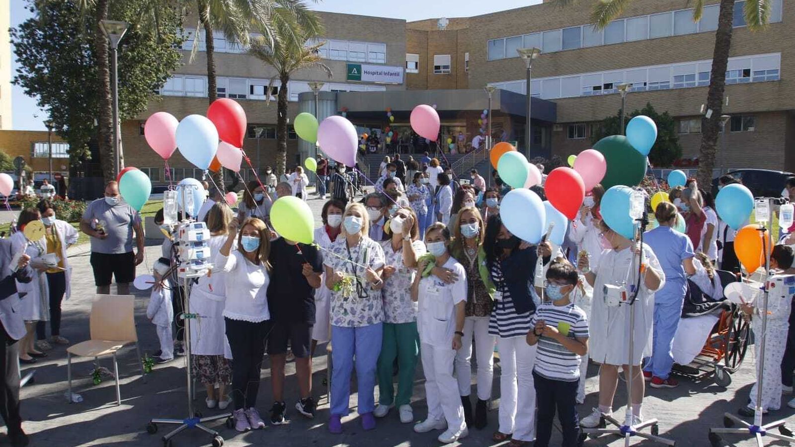 Presentación de los actos por el 50 cumpleaños del Hospital Infantil y el Hospital de La Mujer en el Virgen del Rocío.