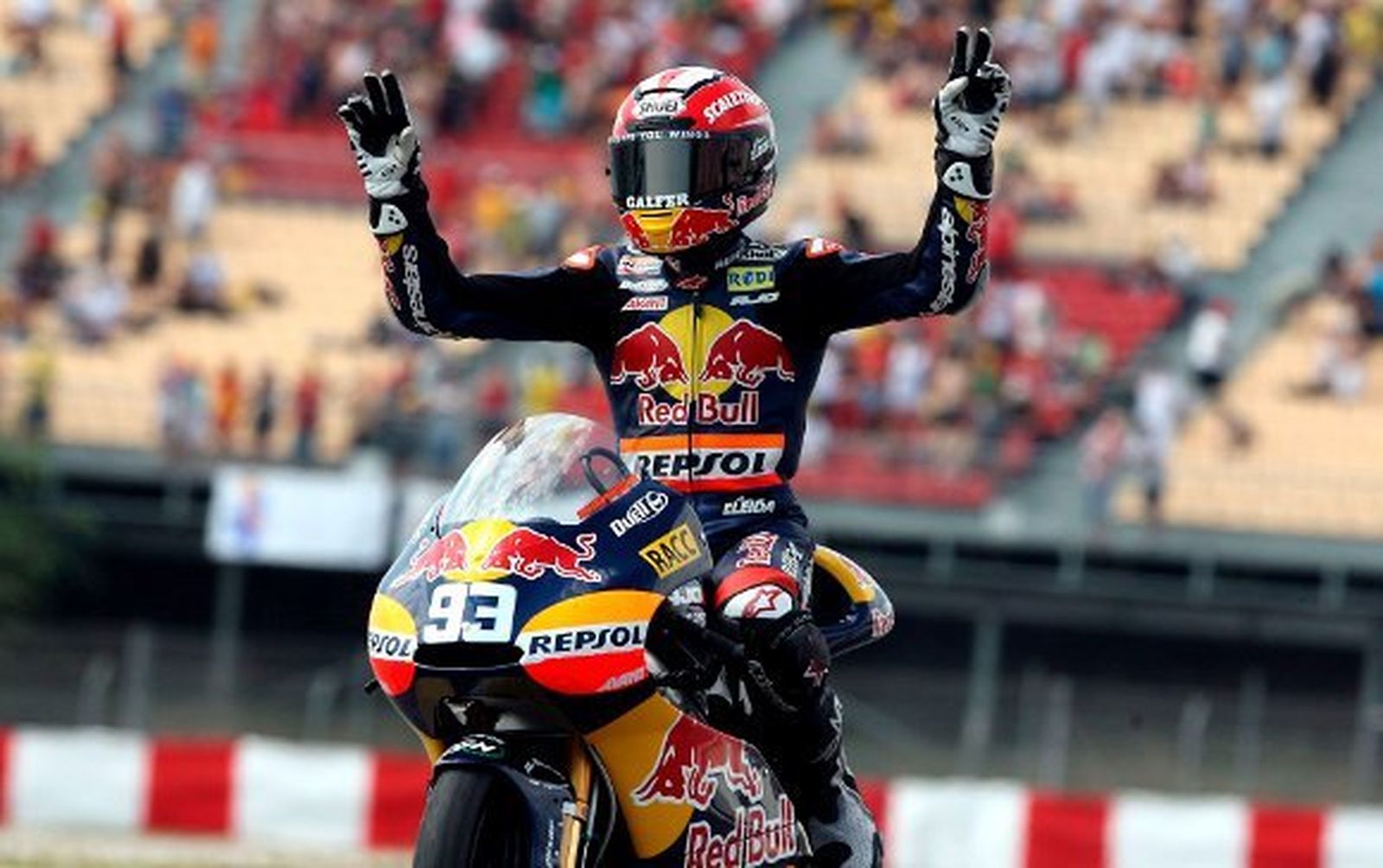 Marc Márquez no se cansa de ganar y ya es líder