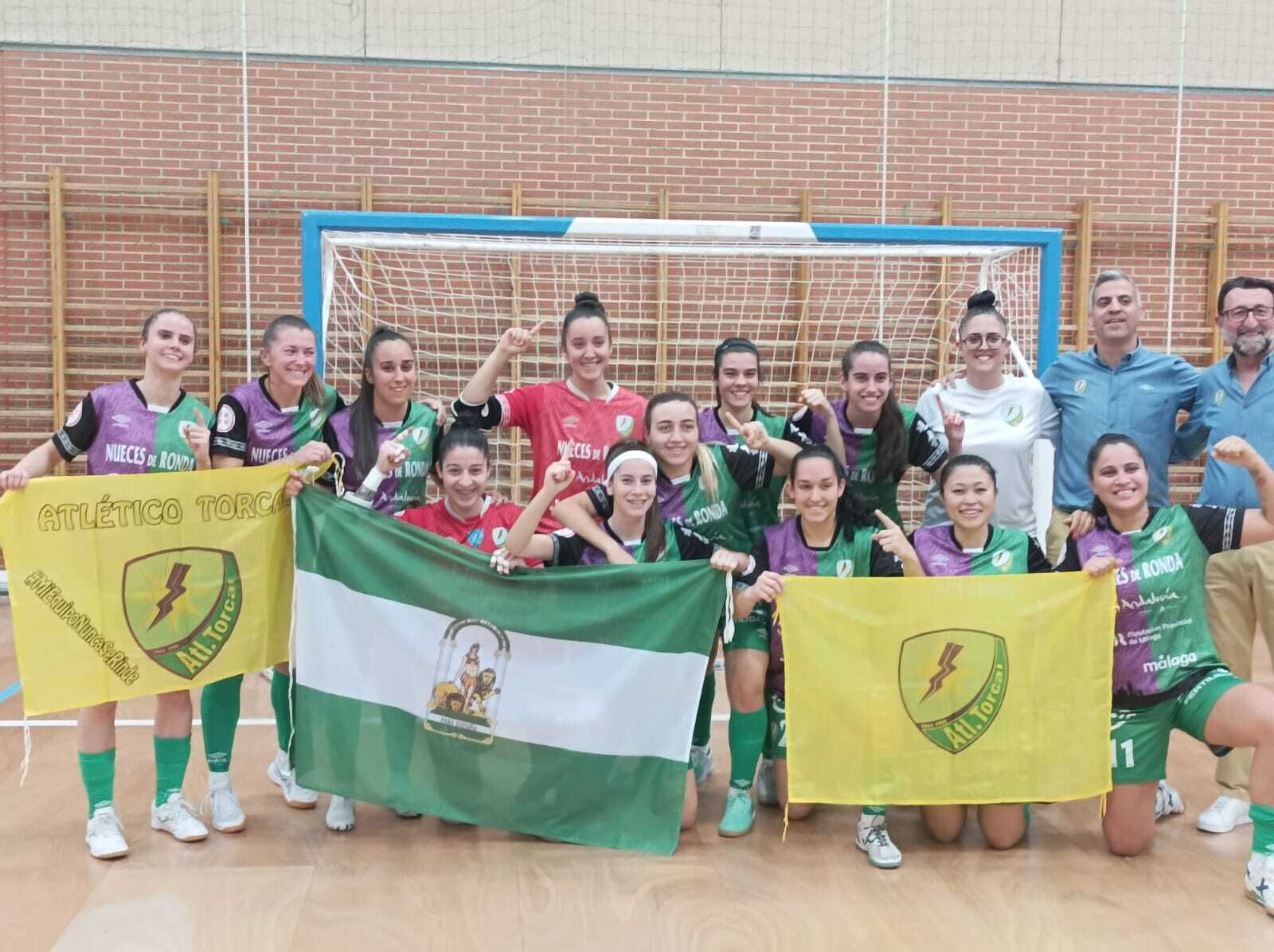 El Nueces de Ronda celebra la permanencia.
