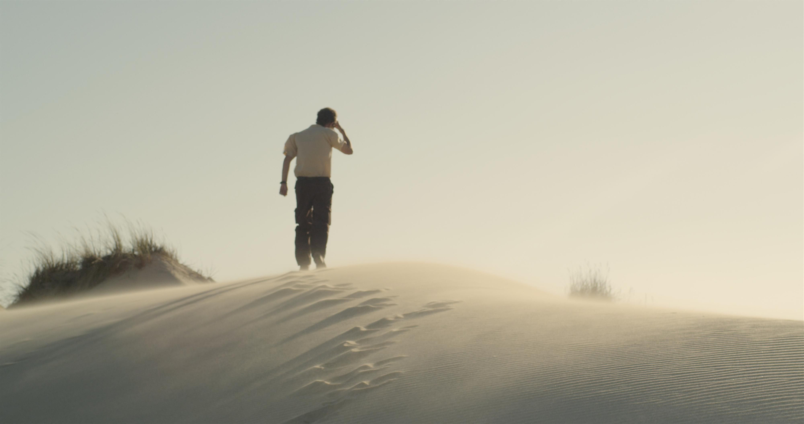 Una imagen del documental 'El mar nos mira de lejos', de Manuel Muñoz Rivas.