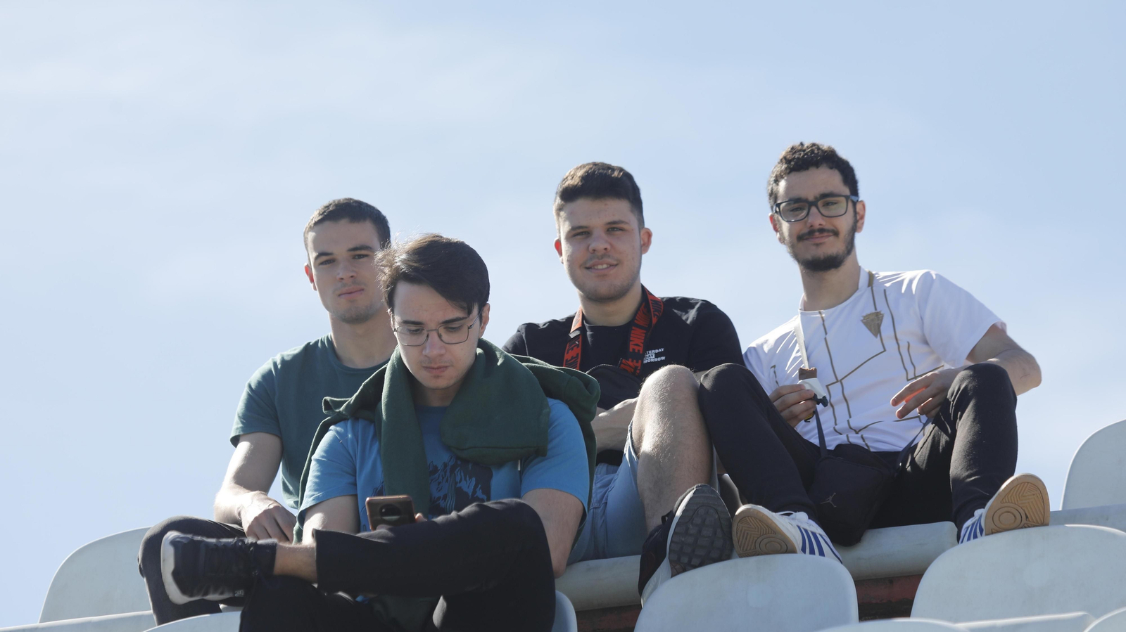 Fotos de la afición durante el Algeciras - Alcorcón en el Nuevo Mirador