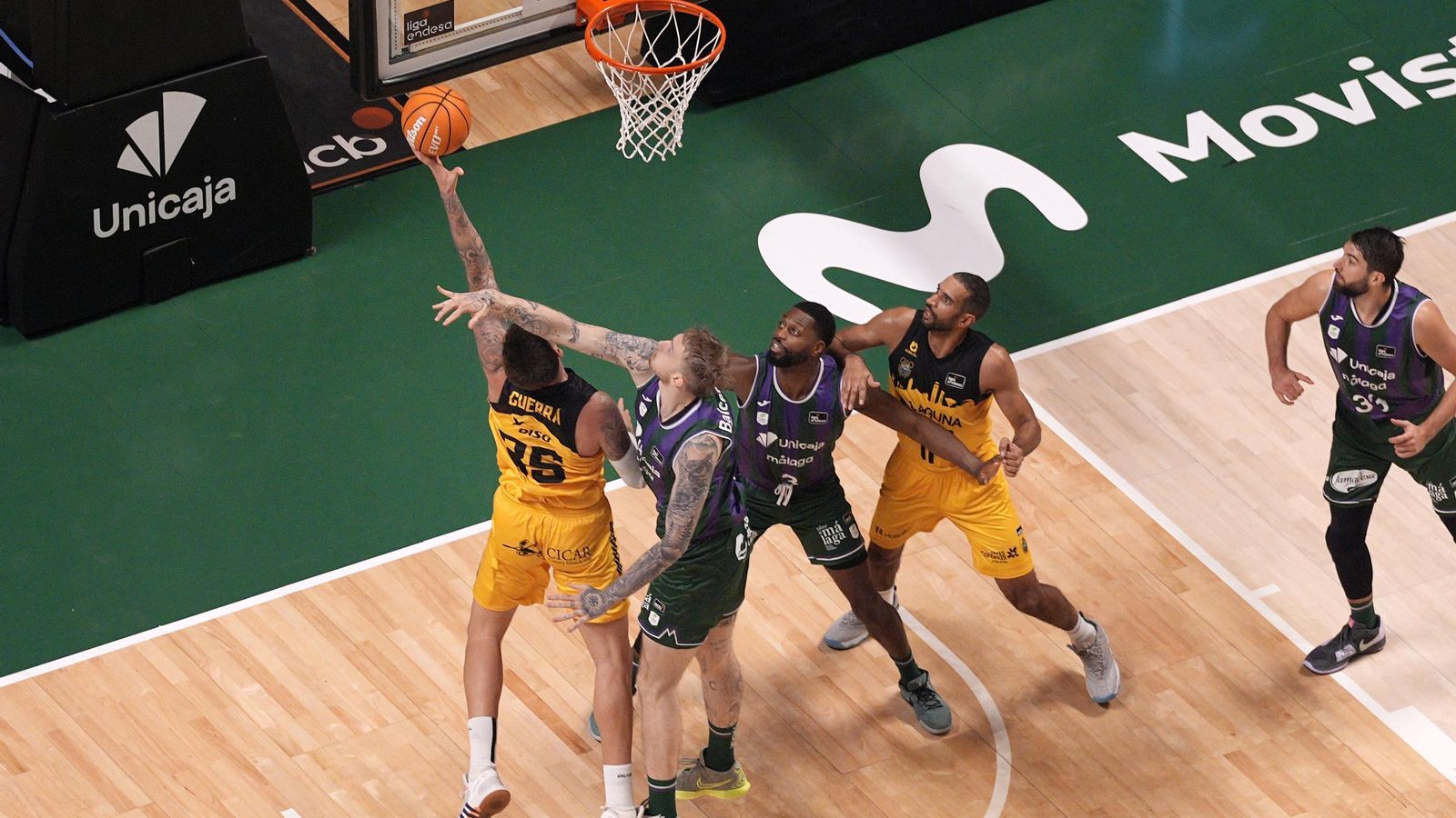 El Unicaja-La Laguna Tenerife, en fotos