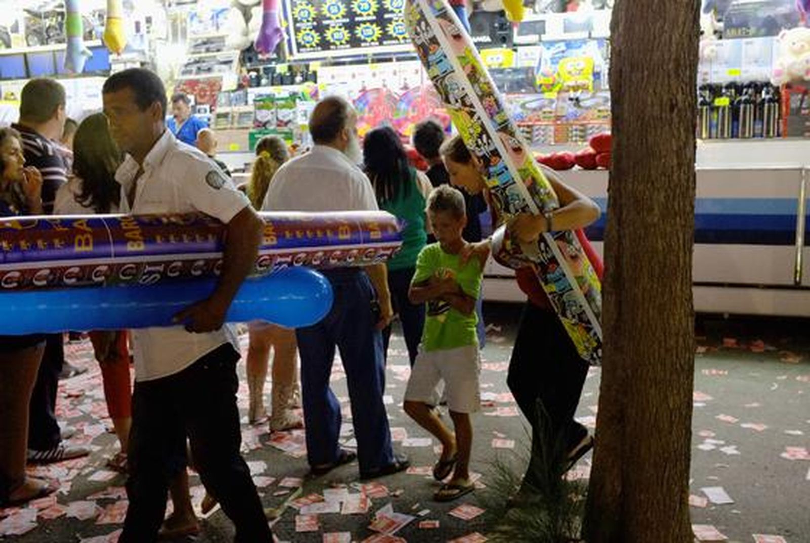Ambiente en la jornada de apertura de la feria de la isla

Foto: Elias Pimentel