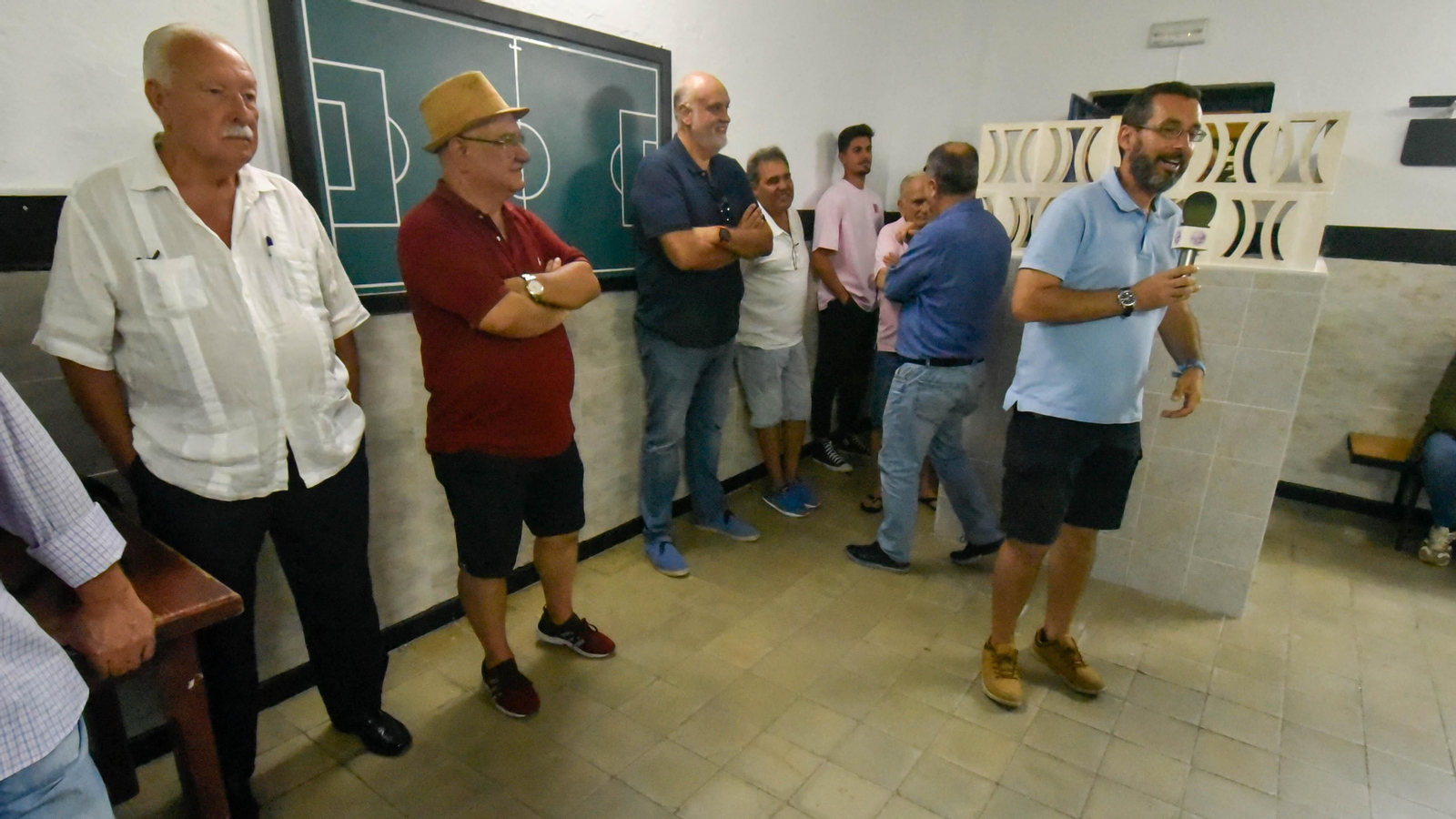 Las fotos del acto homenaje  del Recreativo Linense CF a la plantilla de la temporada 87-88