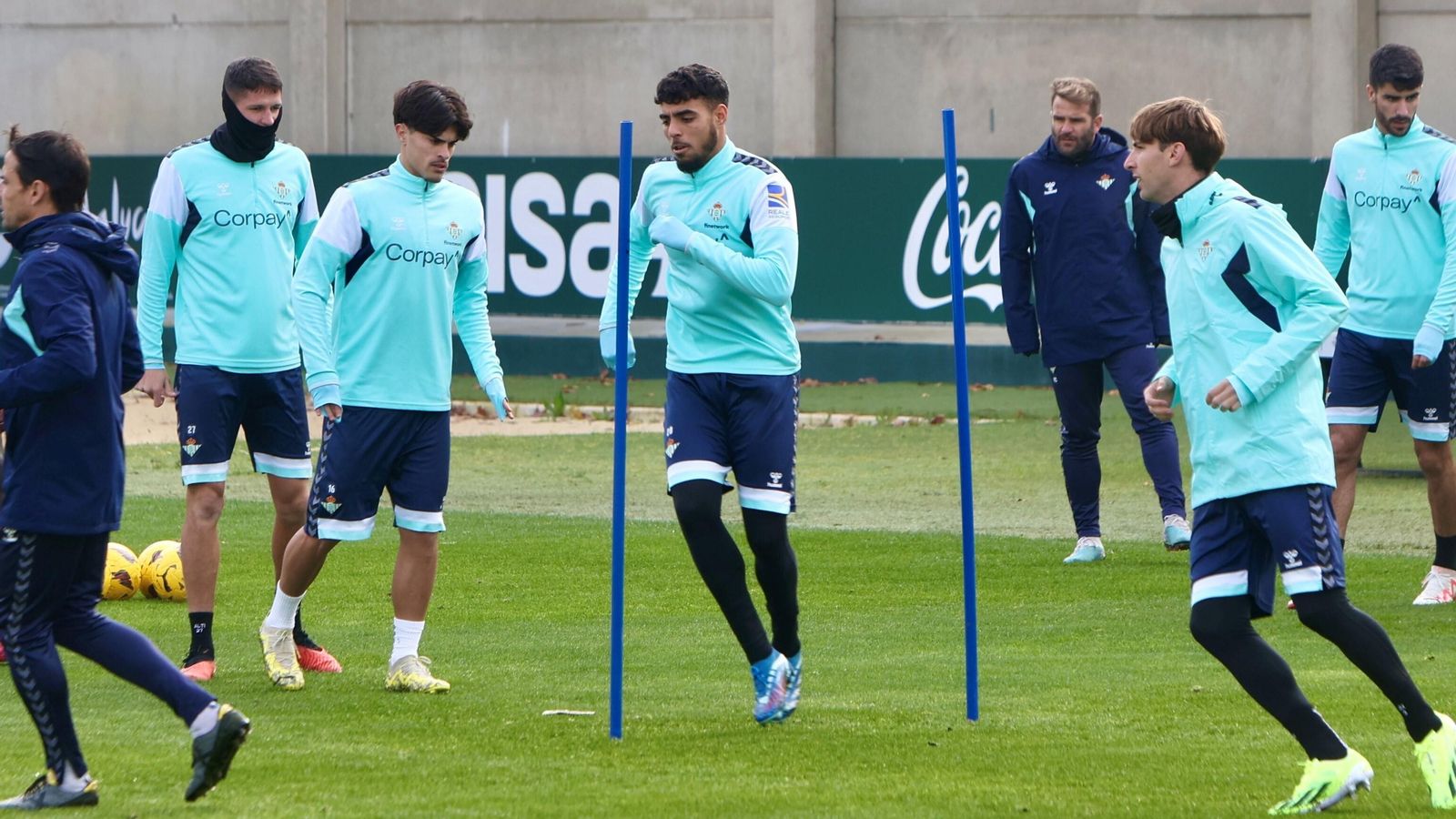 Las fotos del primer entrenamiento de Johnny Cardoso con el Betis