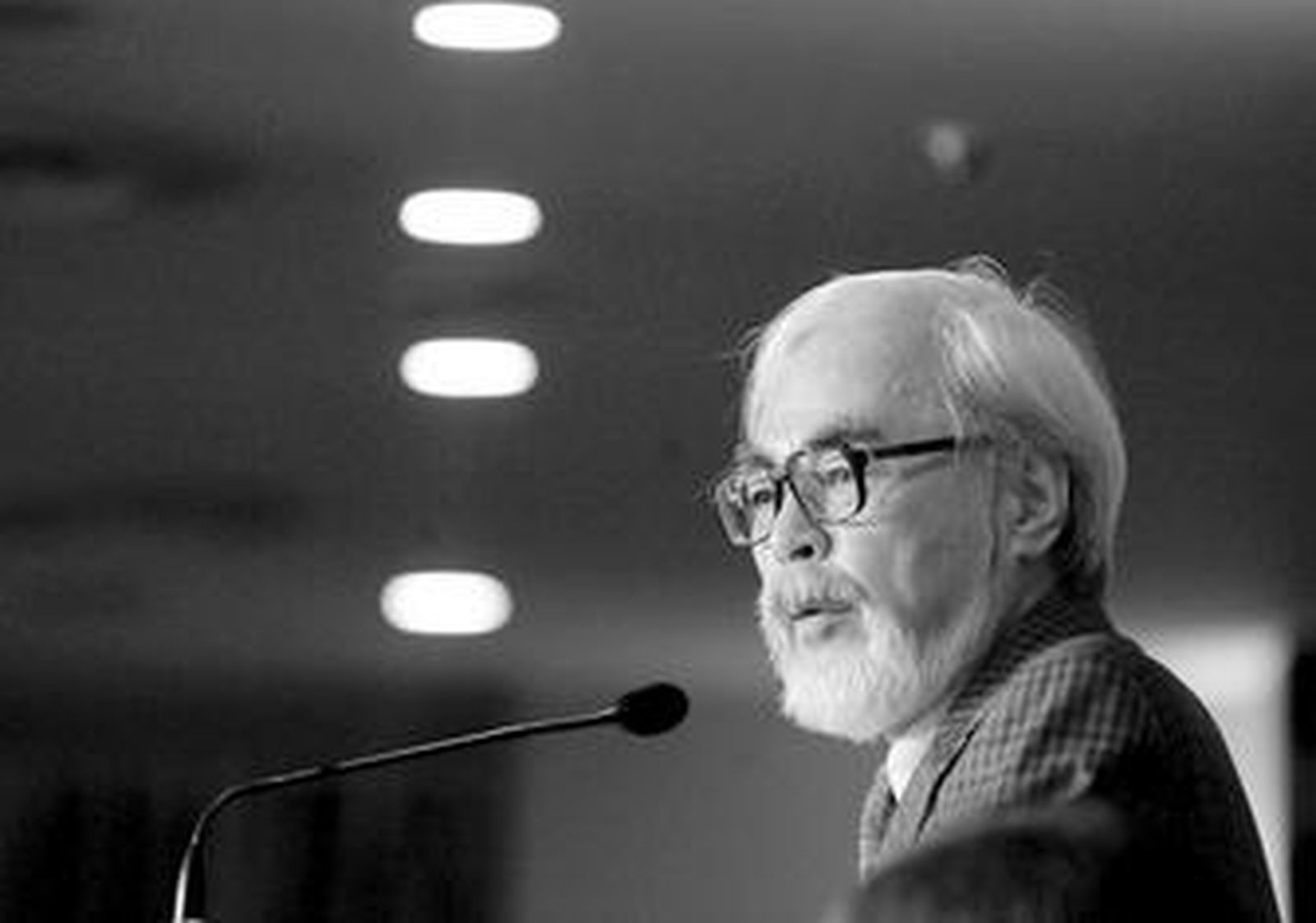 El director de cine animado japonés, Hayao Miyazaki, durante una rueda de prensa en Tokio.