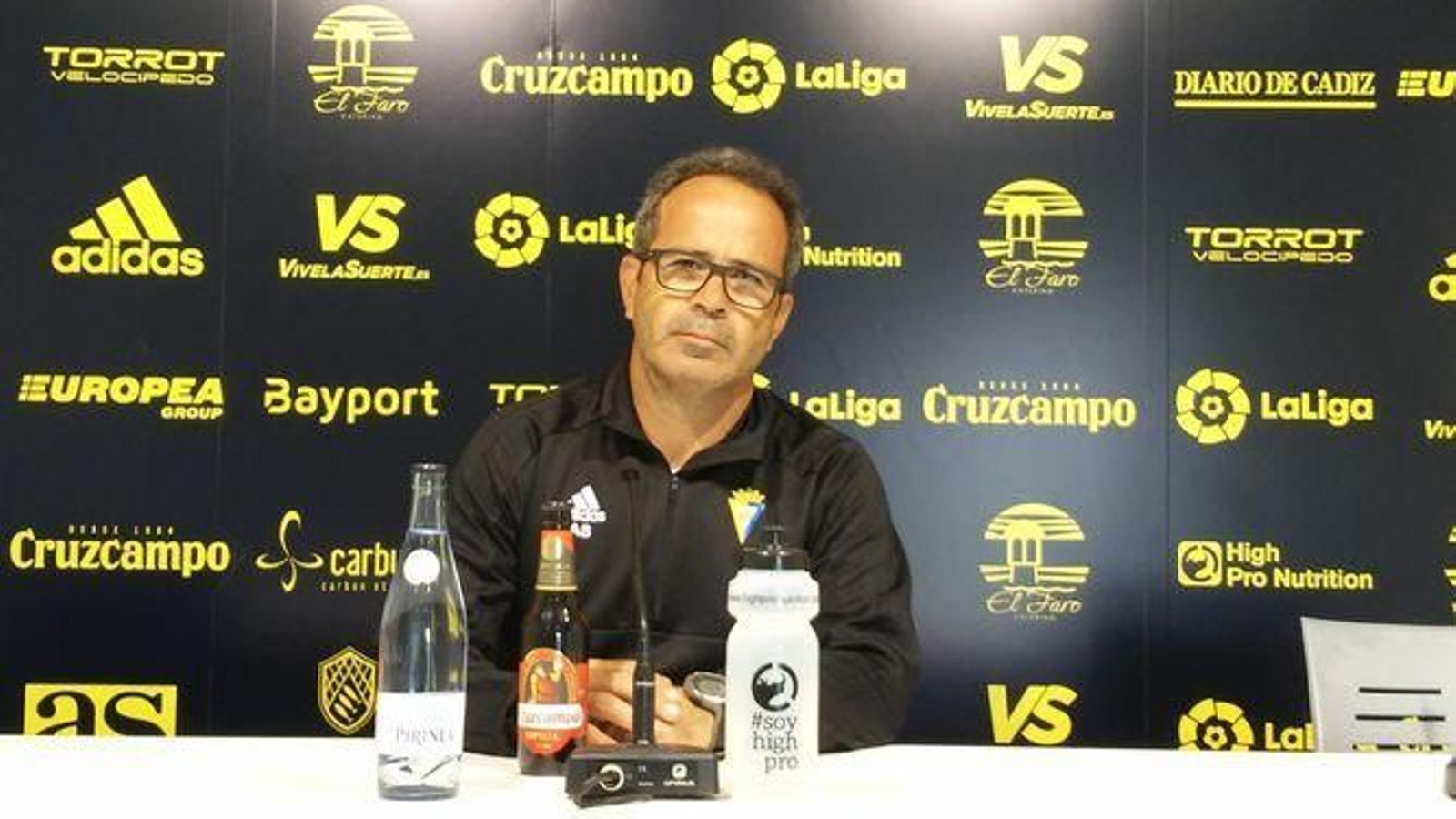 El entrenador del Cádiz, Álvaro Cervera.