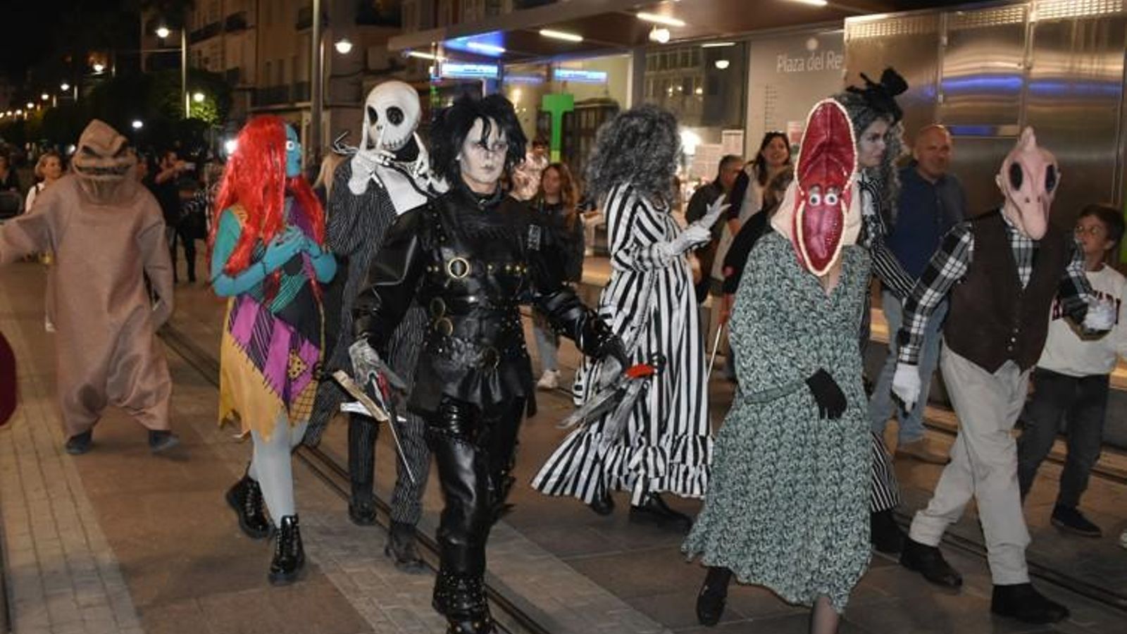 Un pasacalles organizado por esta empresa isleña para el pasado Halloween.