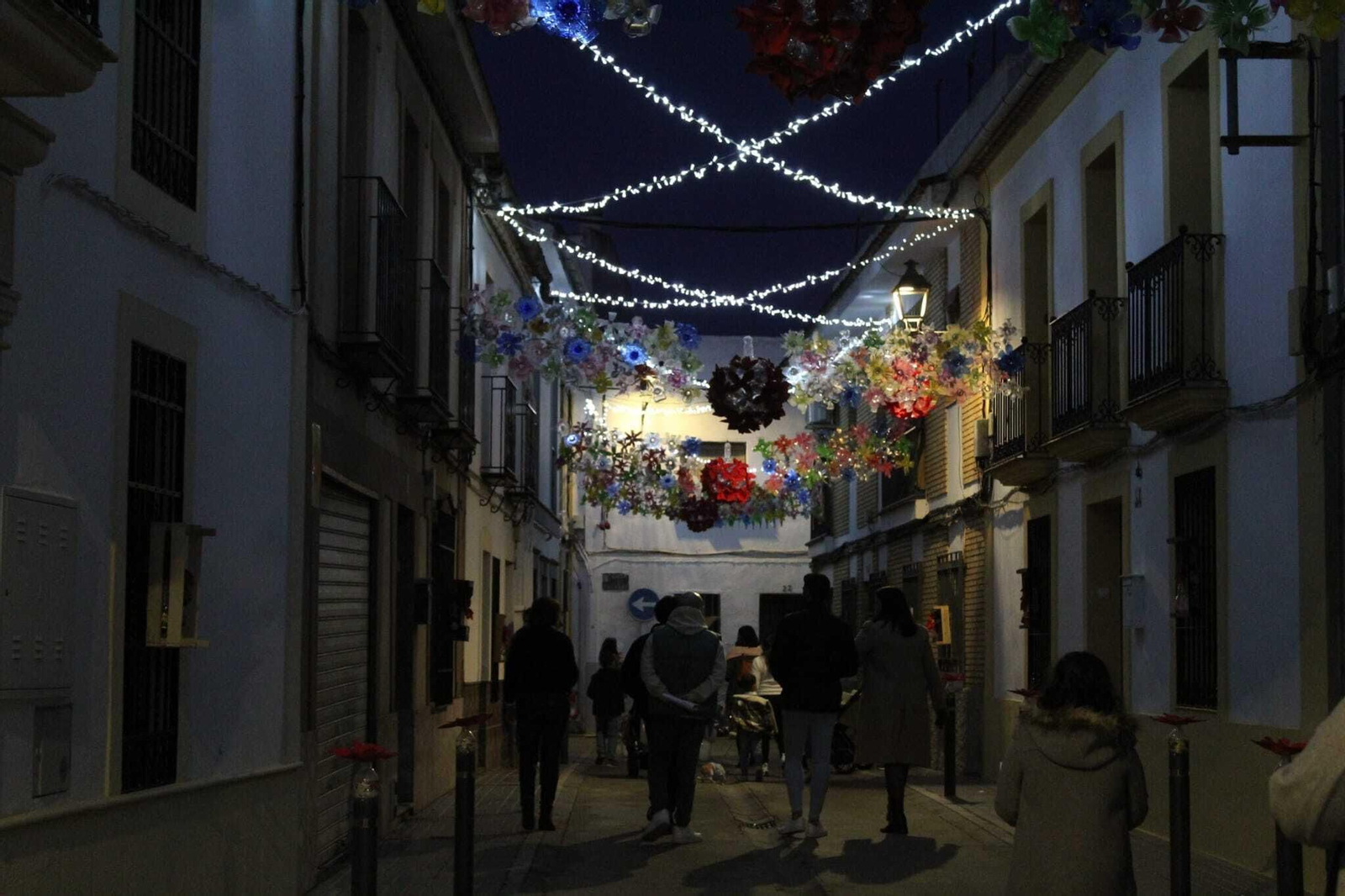 Un paseo en fotografías por la Navidad de Villafranca, el pueblo de Córdoba del reciclaje y la imaginación