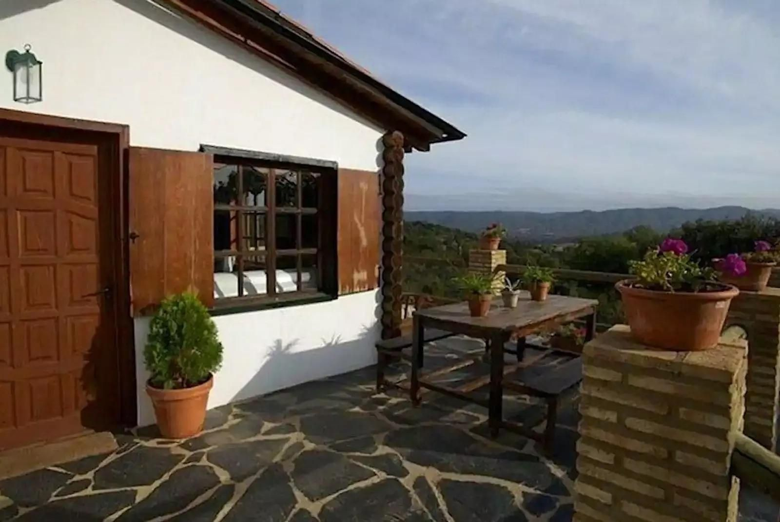 Parece Suiza, pero estas encantadoras cabañas de madera están en Huelva: "Una experiencia inolvidable"