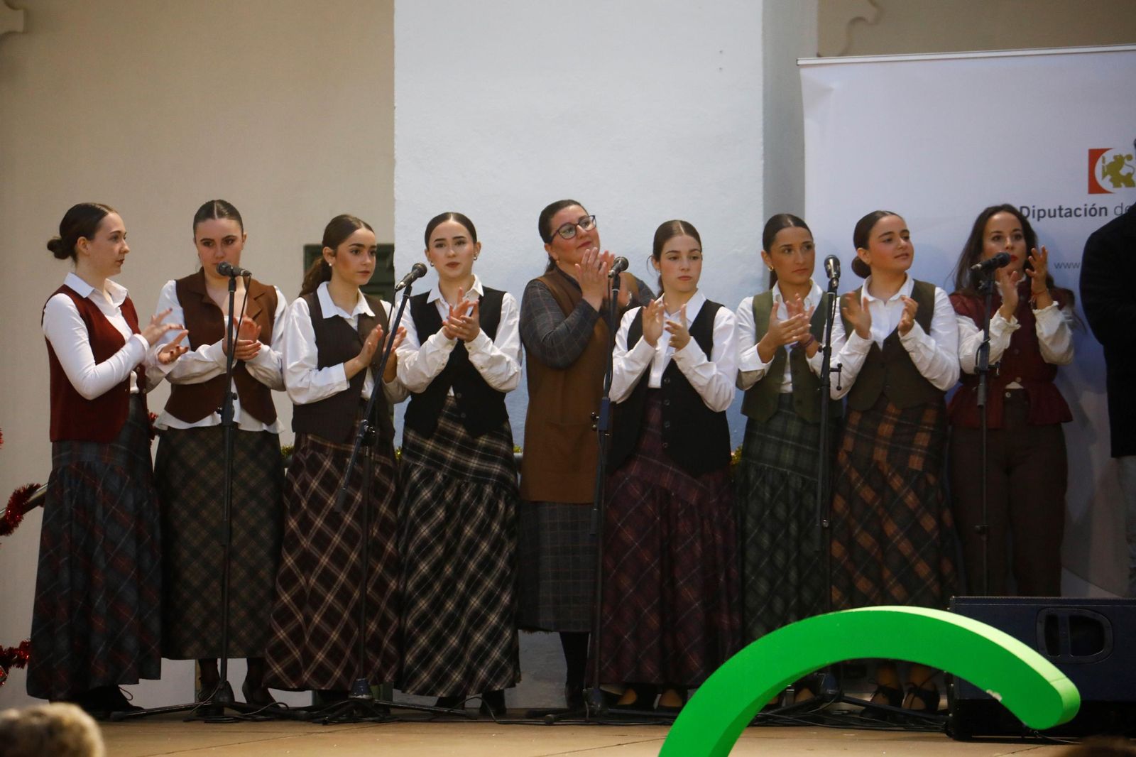 Las mejores fotos de la Zambomba de Navidad de la AECC en Córdoba
