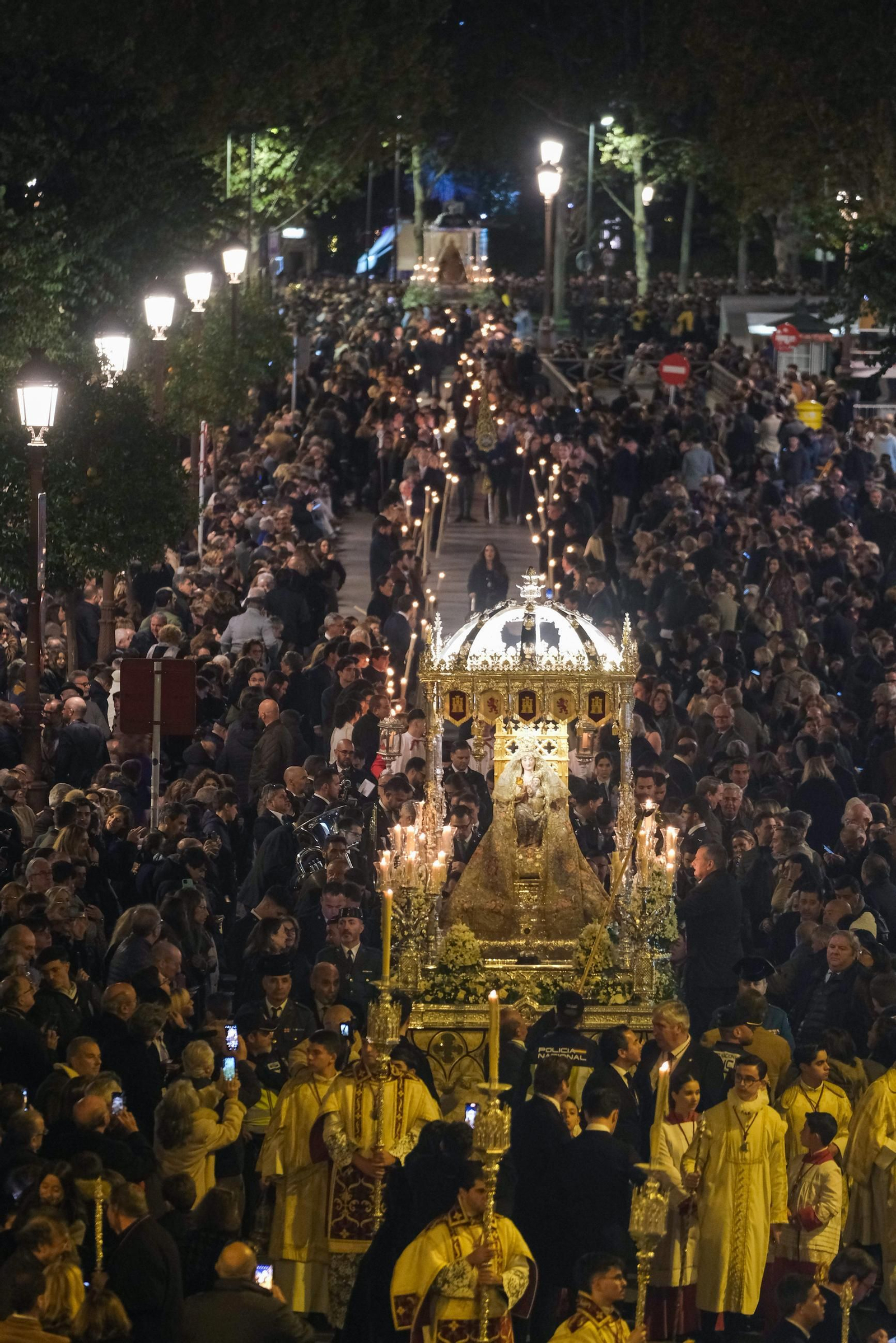Imágenes de la procesión Magna, desde la Torre del Oro