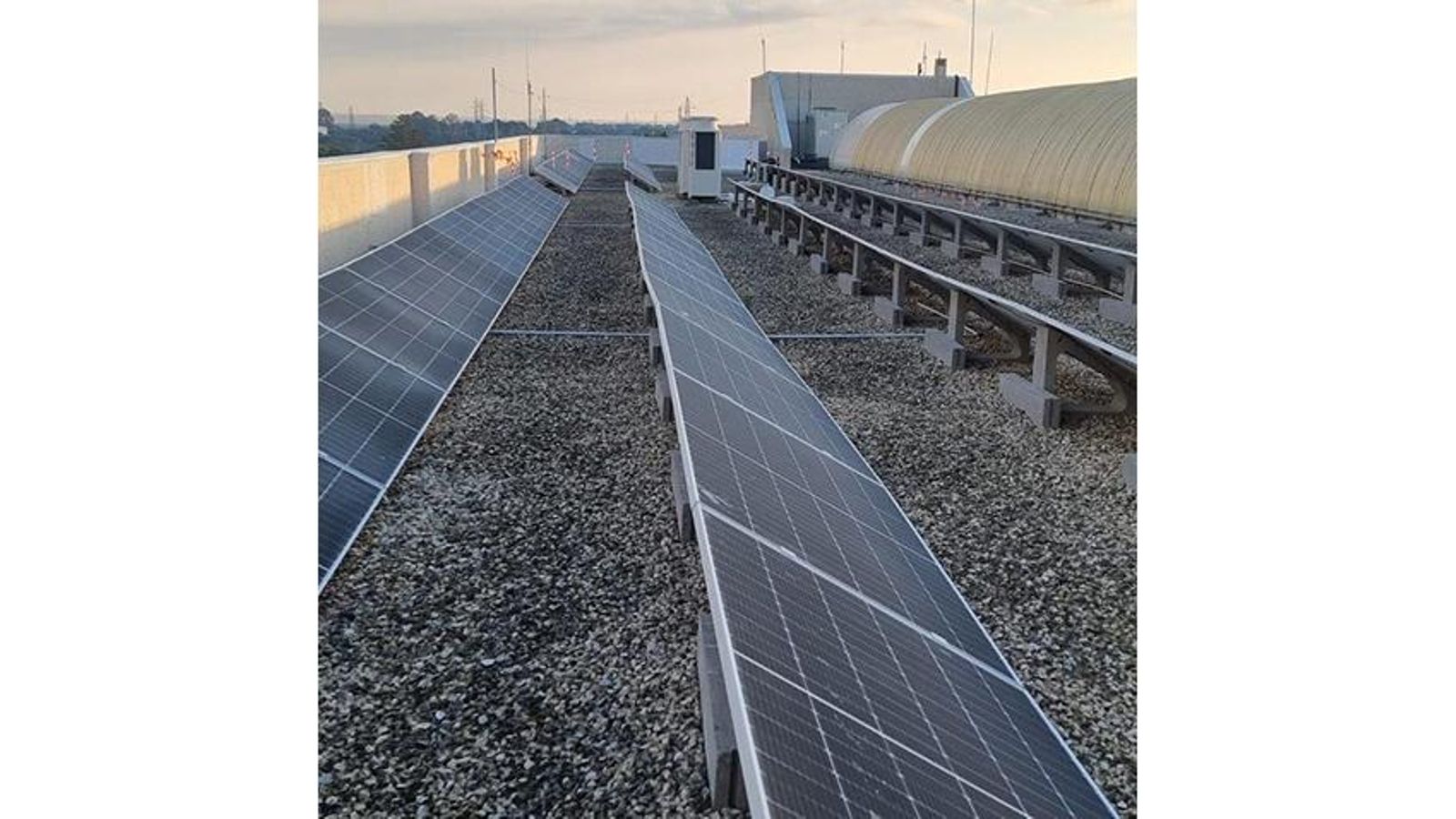 Instalación fotovoltaica en el campus de Puerto Real Instalación fotovoltaica en el campus de Puerto Real