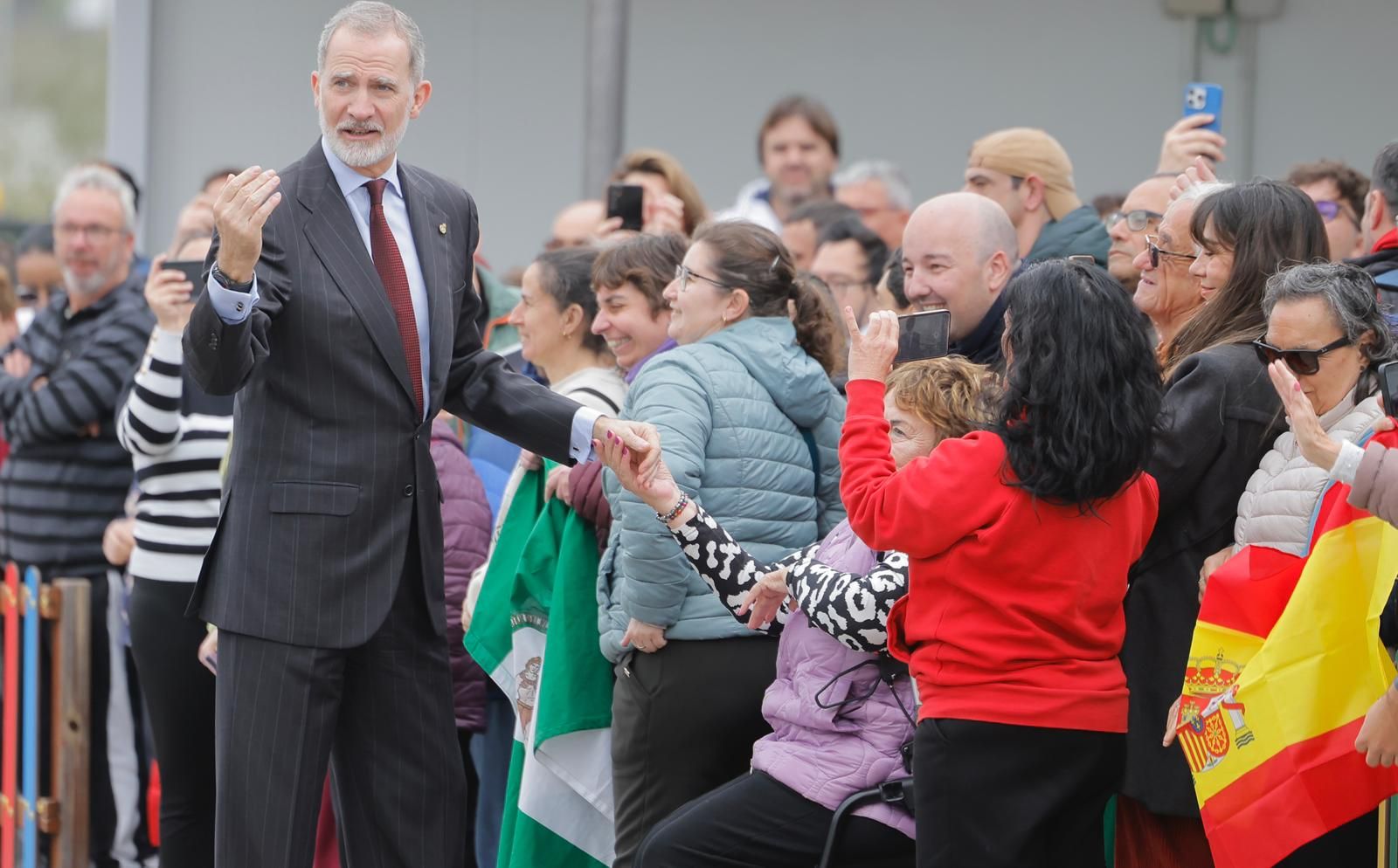 La visita de Felipe VI al centro ASPACE Sevilla, en imágenes