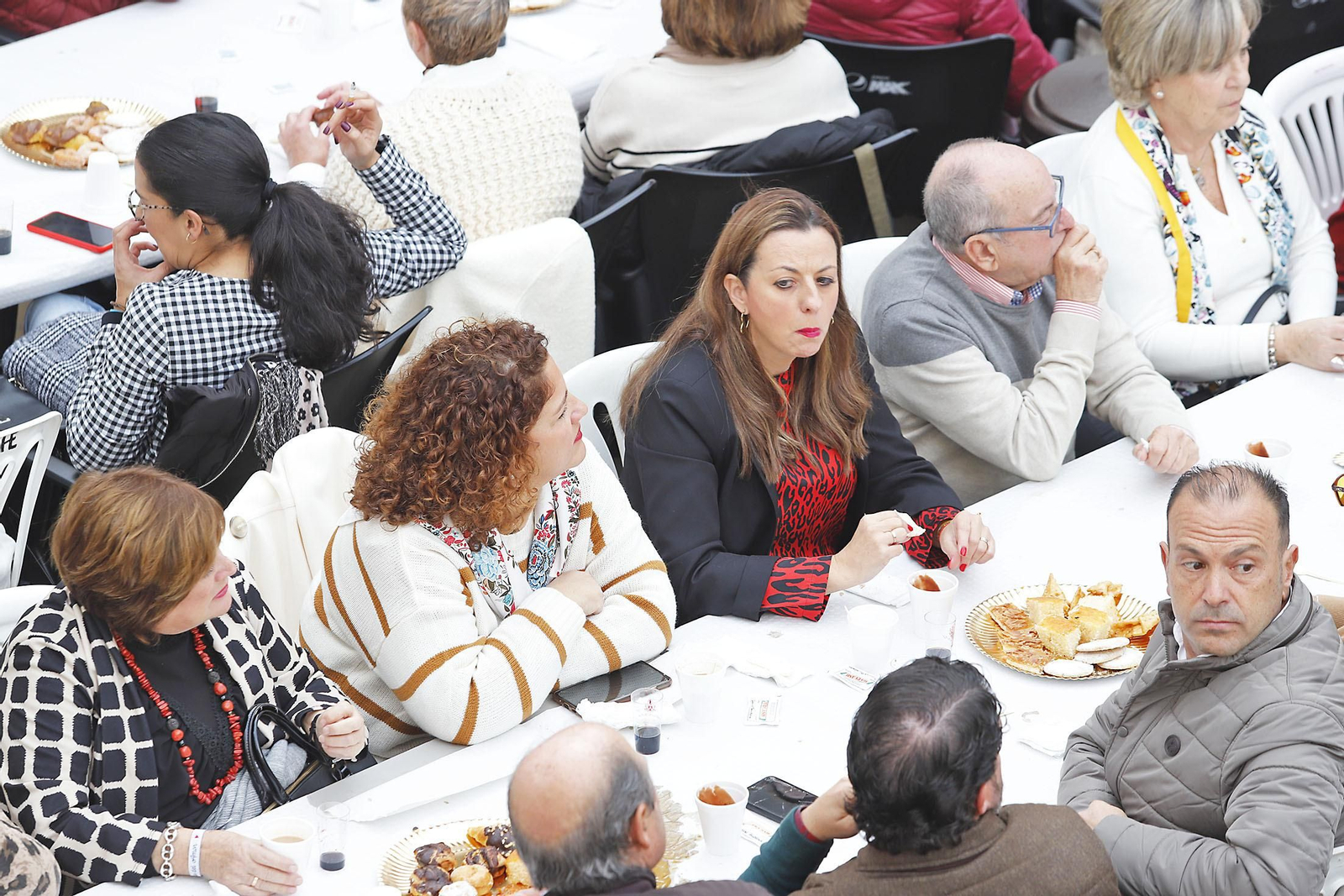 Imágenes de la zambomba en la Hermandad de Emigrantes