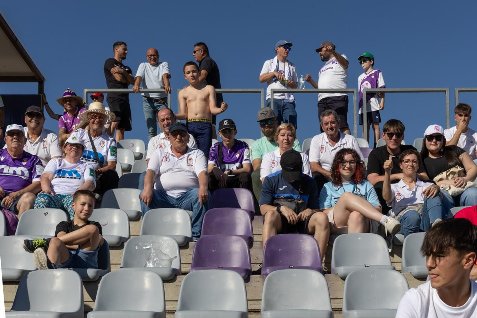 Las mejores imágenes del Real Jaén - CD Huétor Tájar Las mejores imágenes del Real Jaén - CD Huétor Tájar