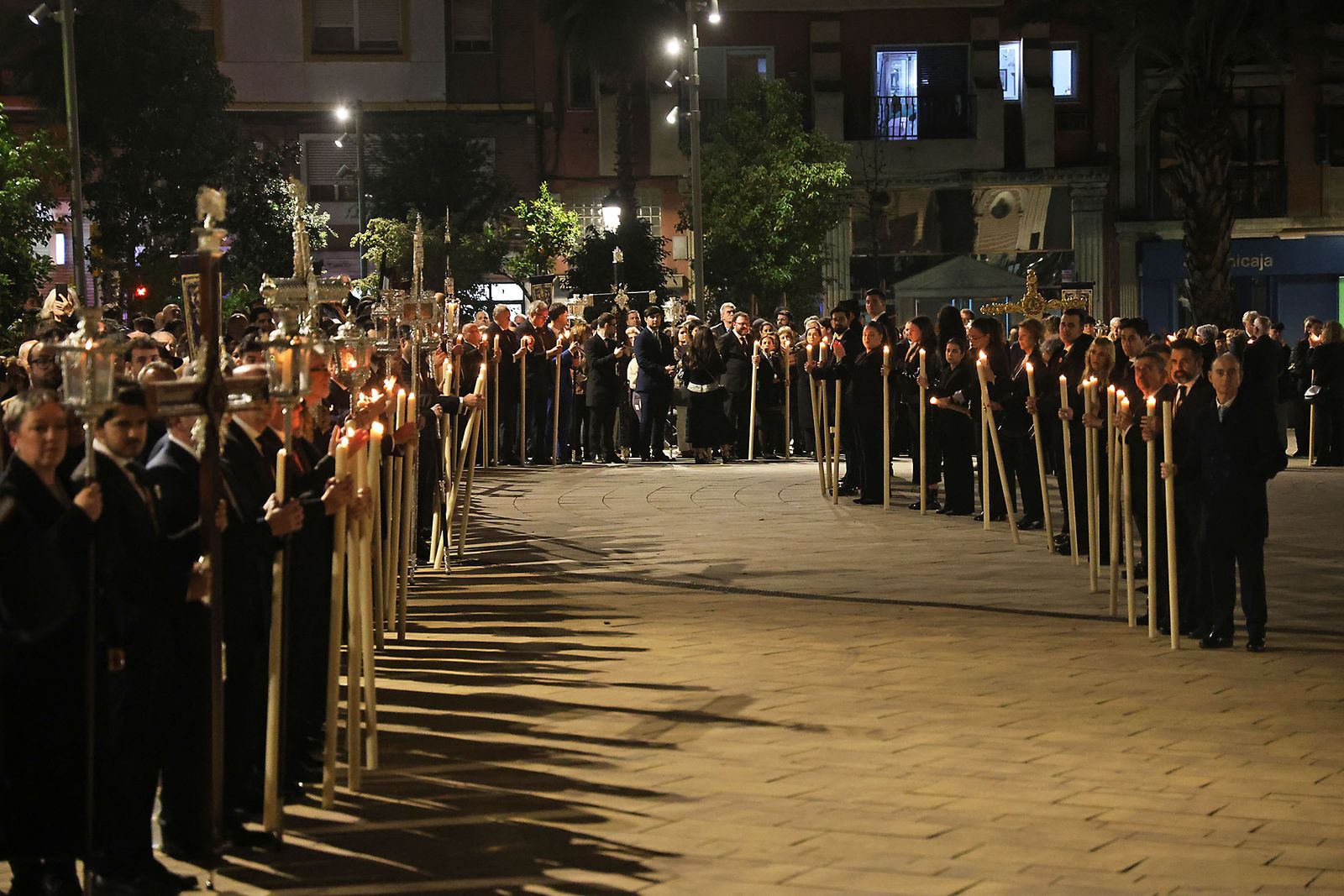 Las fotografías del Vía Crucis de las Hermandades de Huelva