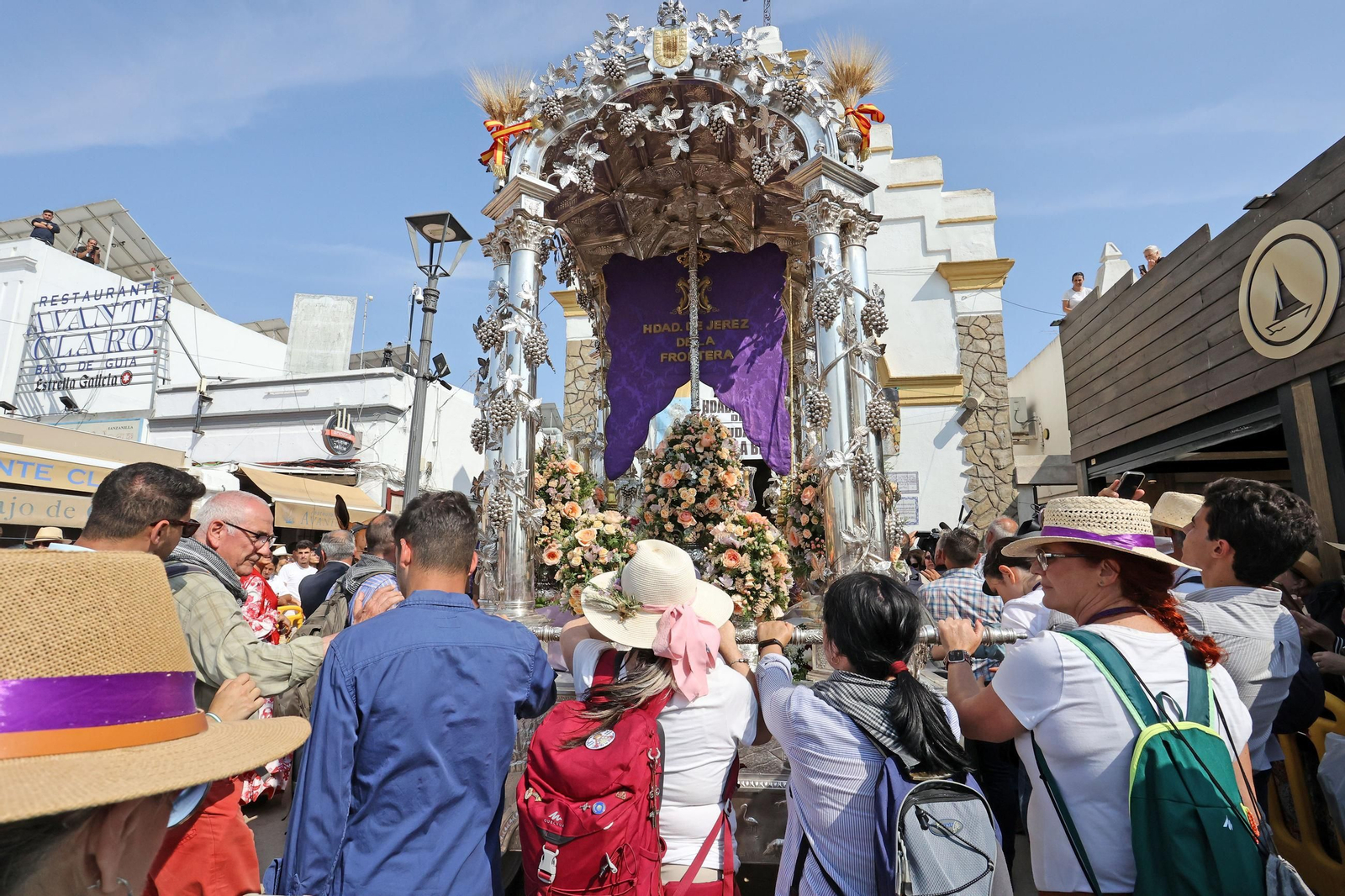 La Hdad del Rocío de Jerez de Bajo Guía a Doñana