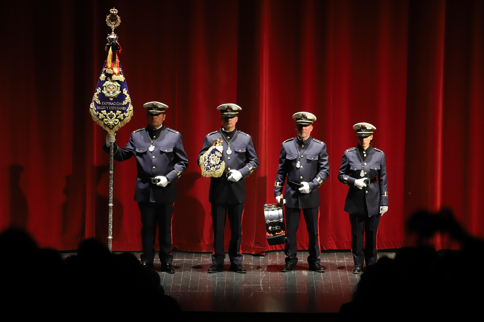 Imágenes del Concierto para presentar la fusión de las bandas de la Expiración y de la Salud , en la Casa Colón de Huelva