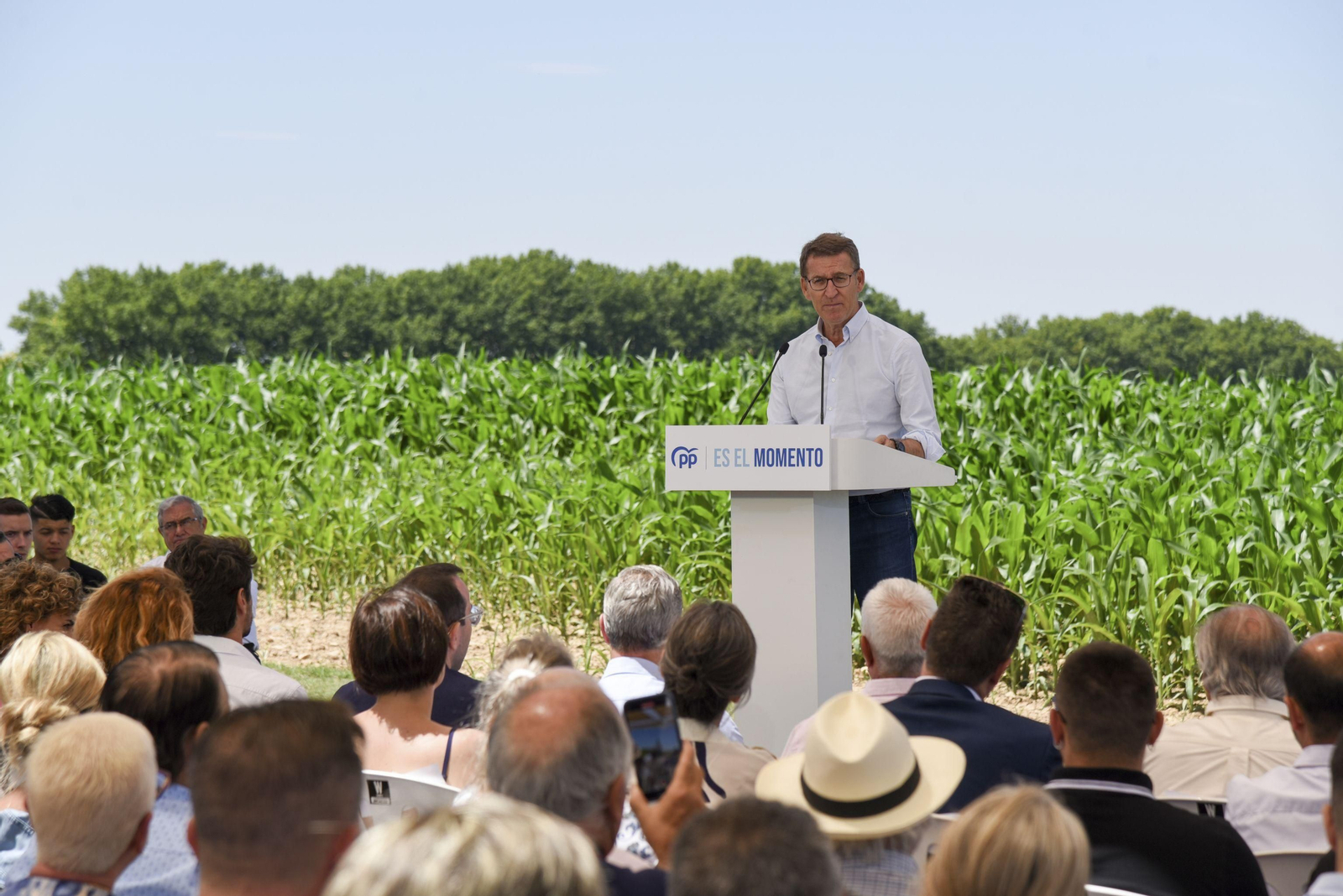 Alberto Núñez Feijóo, el domingo en un acto en Grimenells (Lérida)